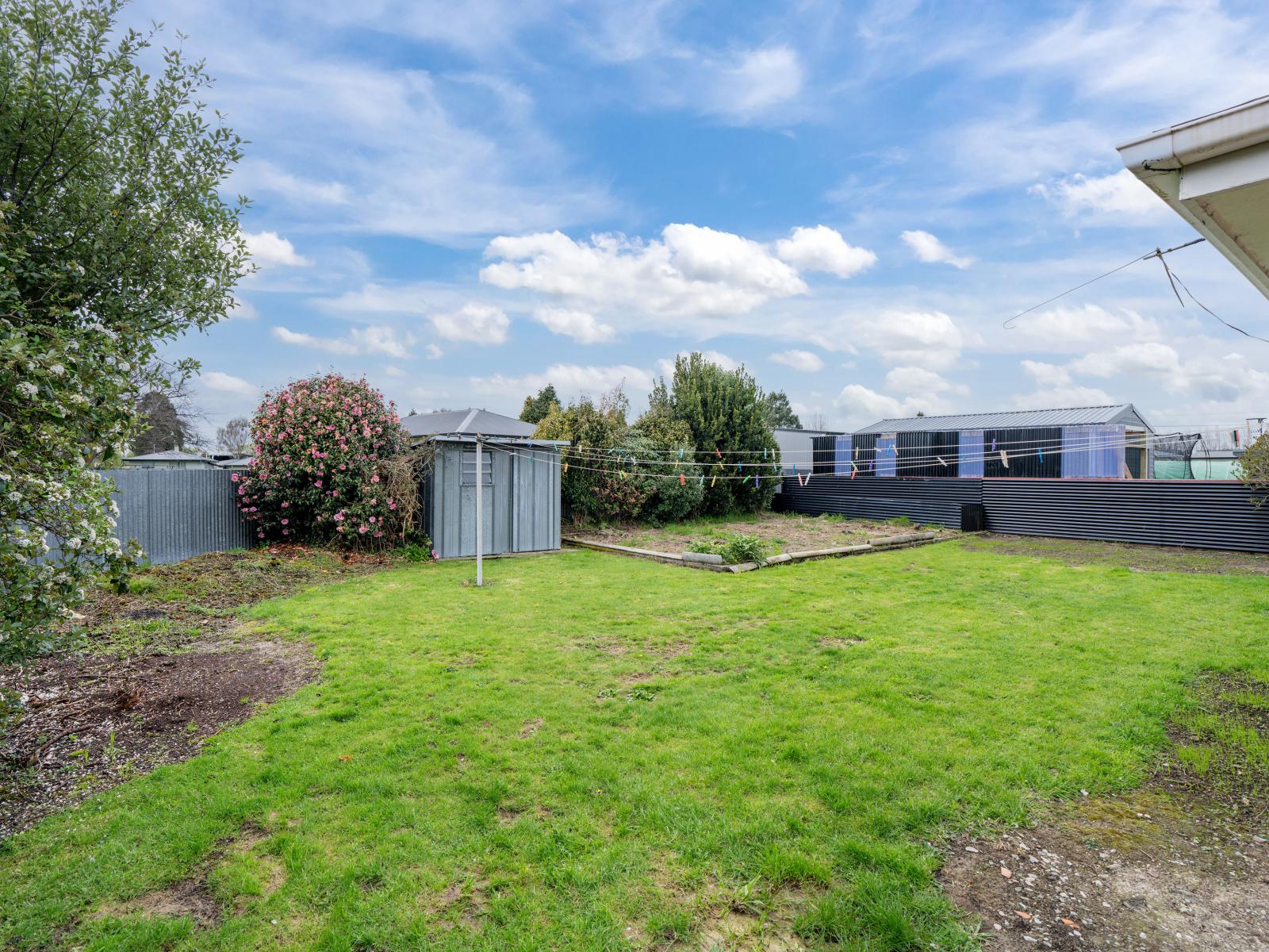 11 Douglas Street, Winton