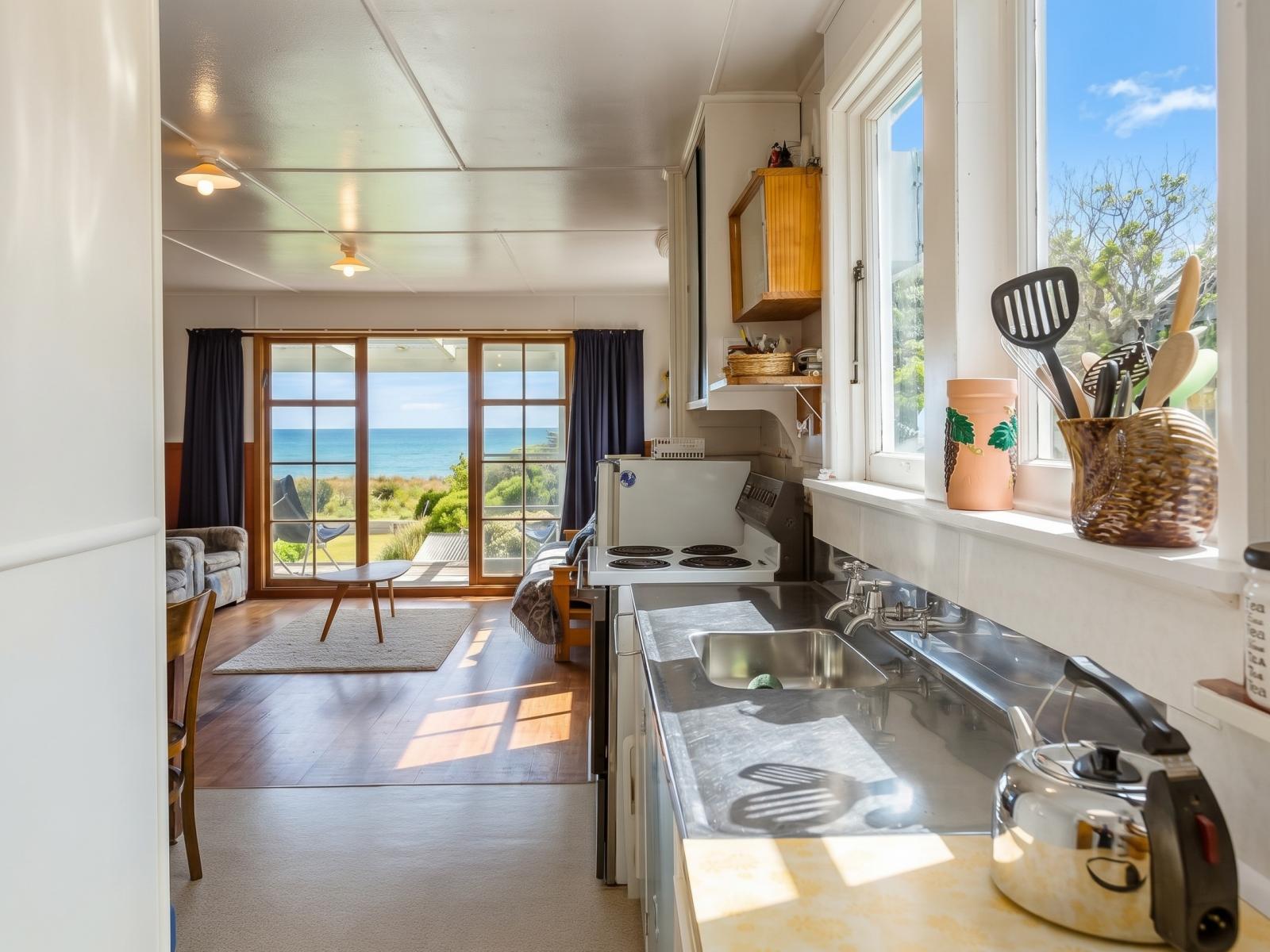 275 Mataikona Road, Mataikona