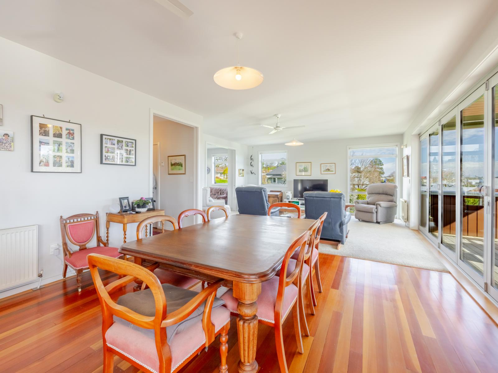 10 Bedford Terrace, Waipukurau