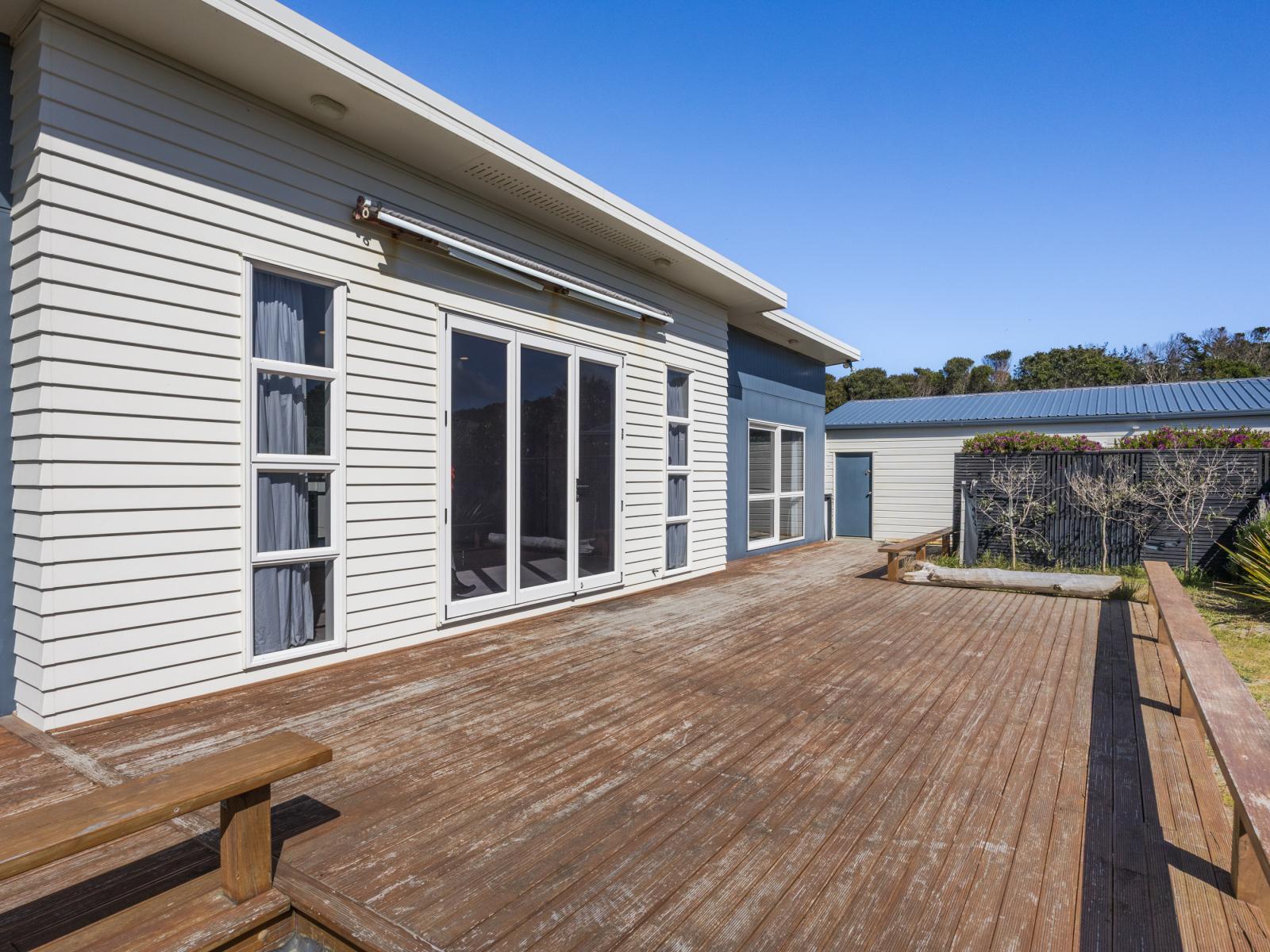 44 Hunia Terrace, Himatangi Beach