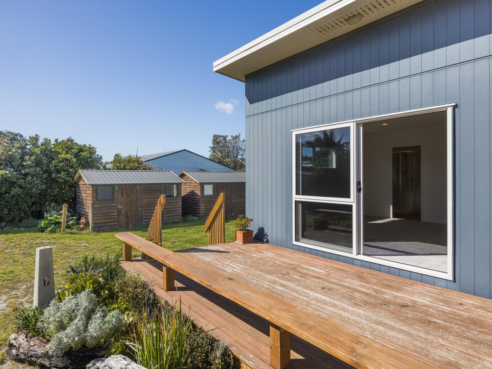 44 Hunia Terrace, Himatangi Beach