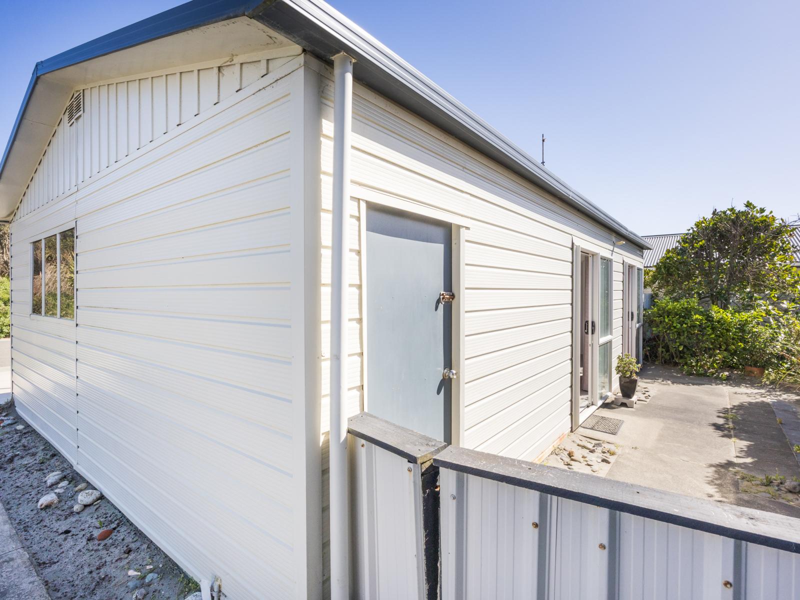 44 Hunia Terrace, Himatangi Beach