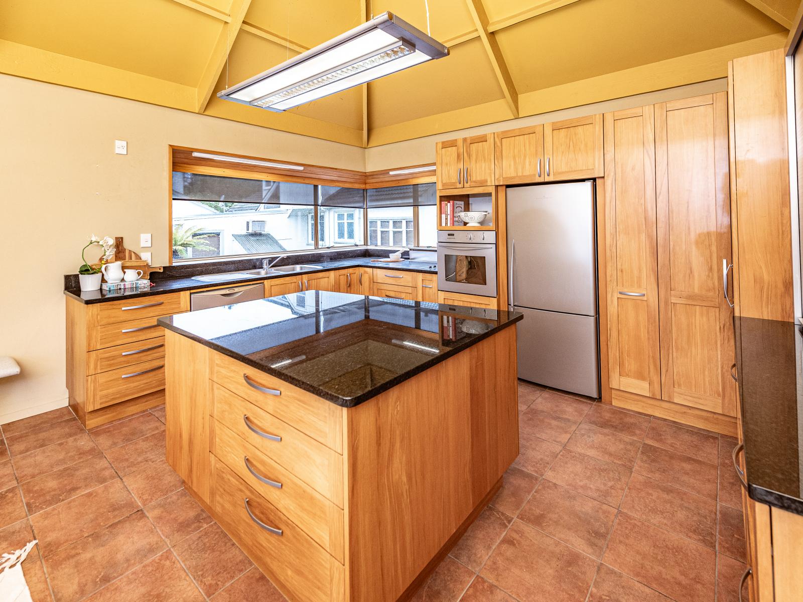 9 Riverbank Road, Okoia
