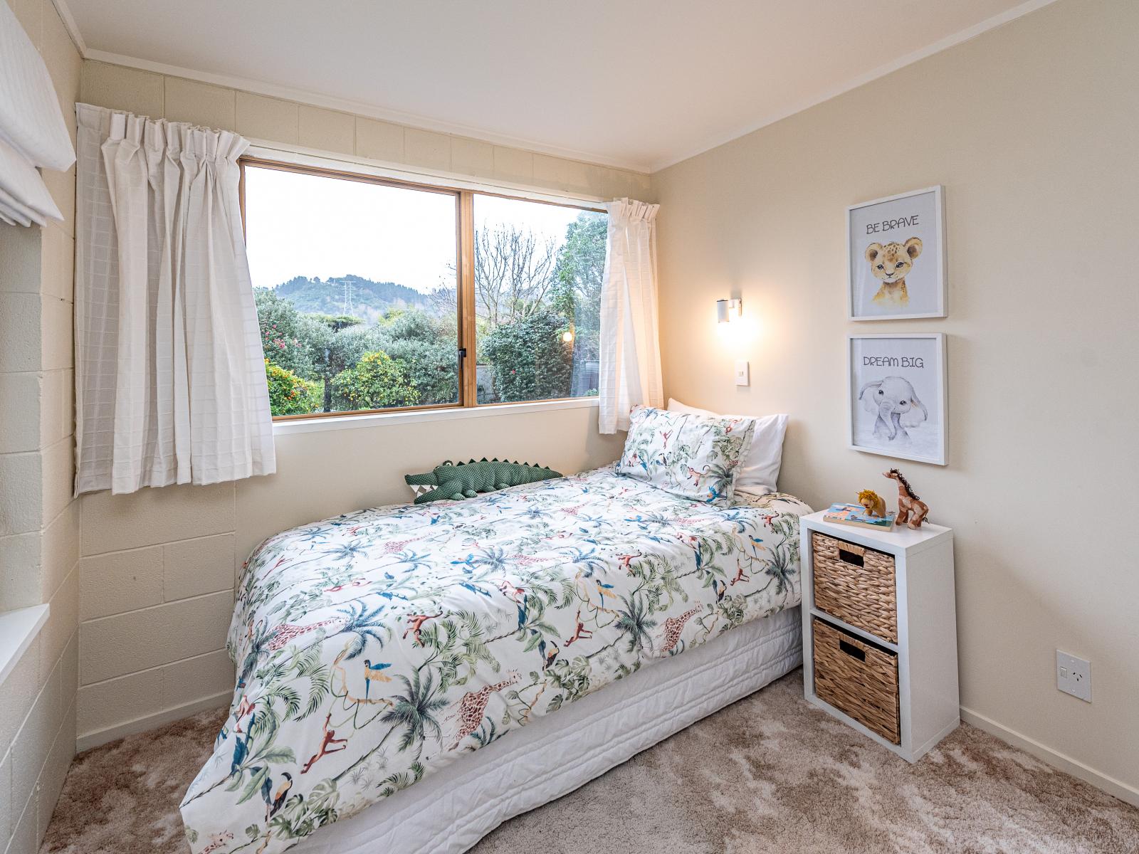 9 Riverbank Road, Okoia