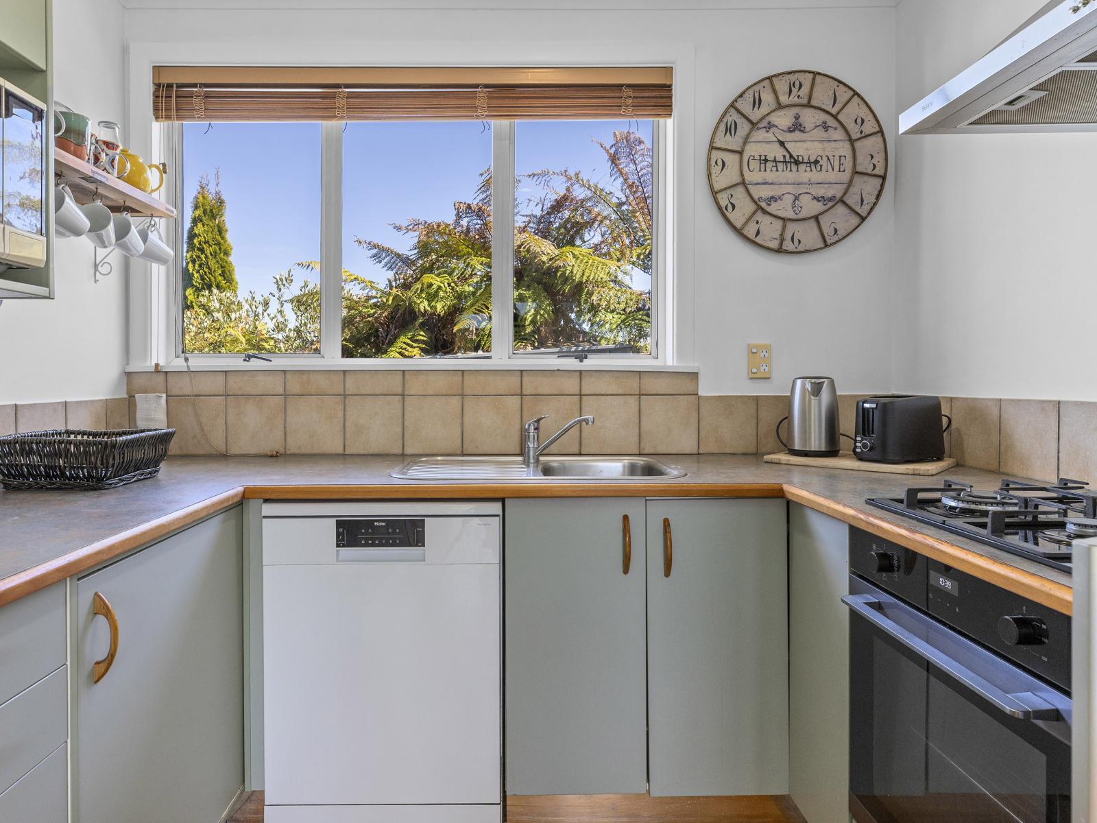 Unit 1, 138 Tamamutu Street, Taupo