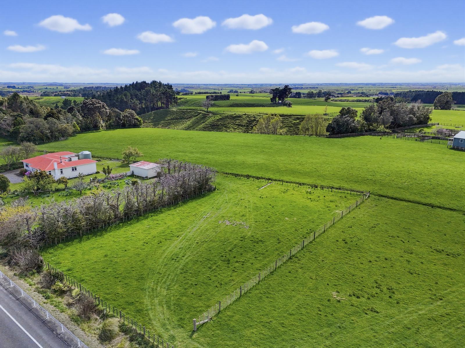 915 State Highway 57, Levin