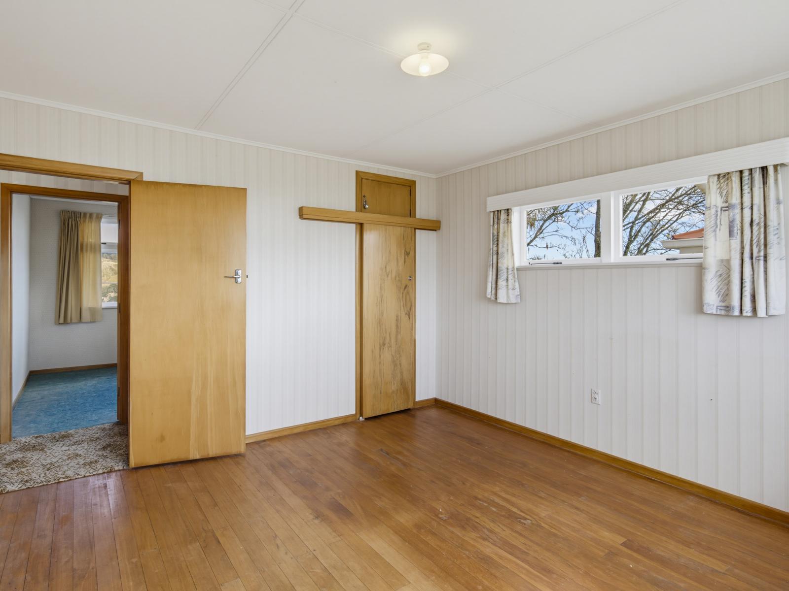915 State Highway 57, Levin