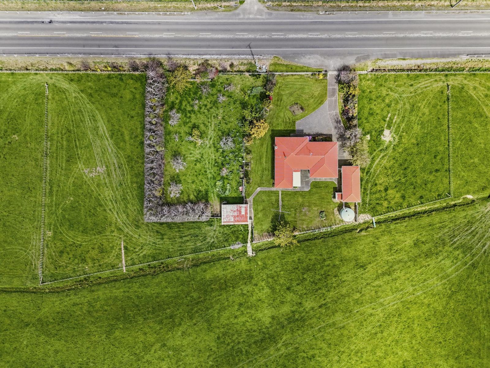 915 State Highway 57, Levin