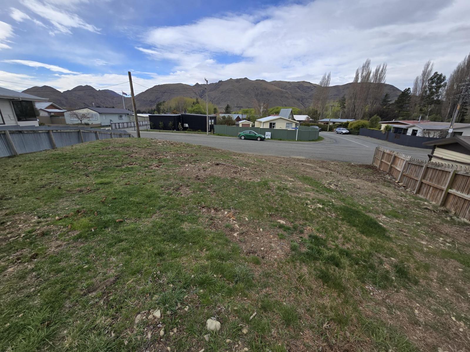 Waitaki Drive East, Otematata