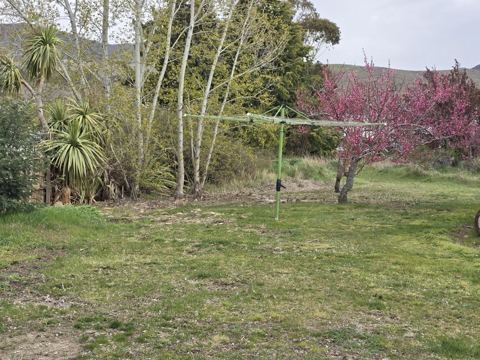 Waitaki Drive East, Otematata