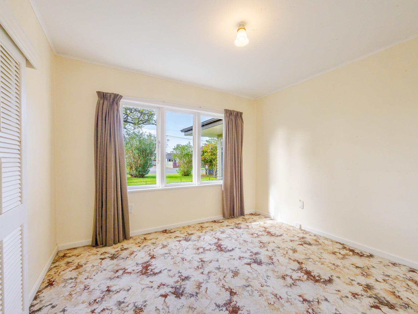 19 Howard Road, Taradale