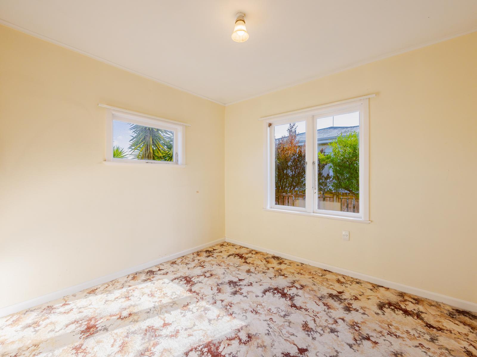 19 Howard Road, Taradale