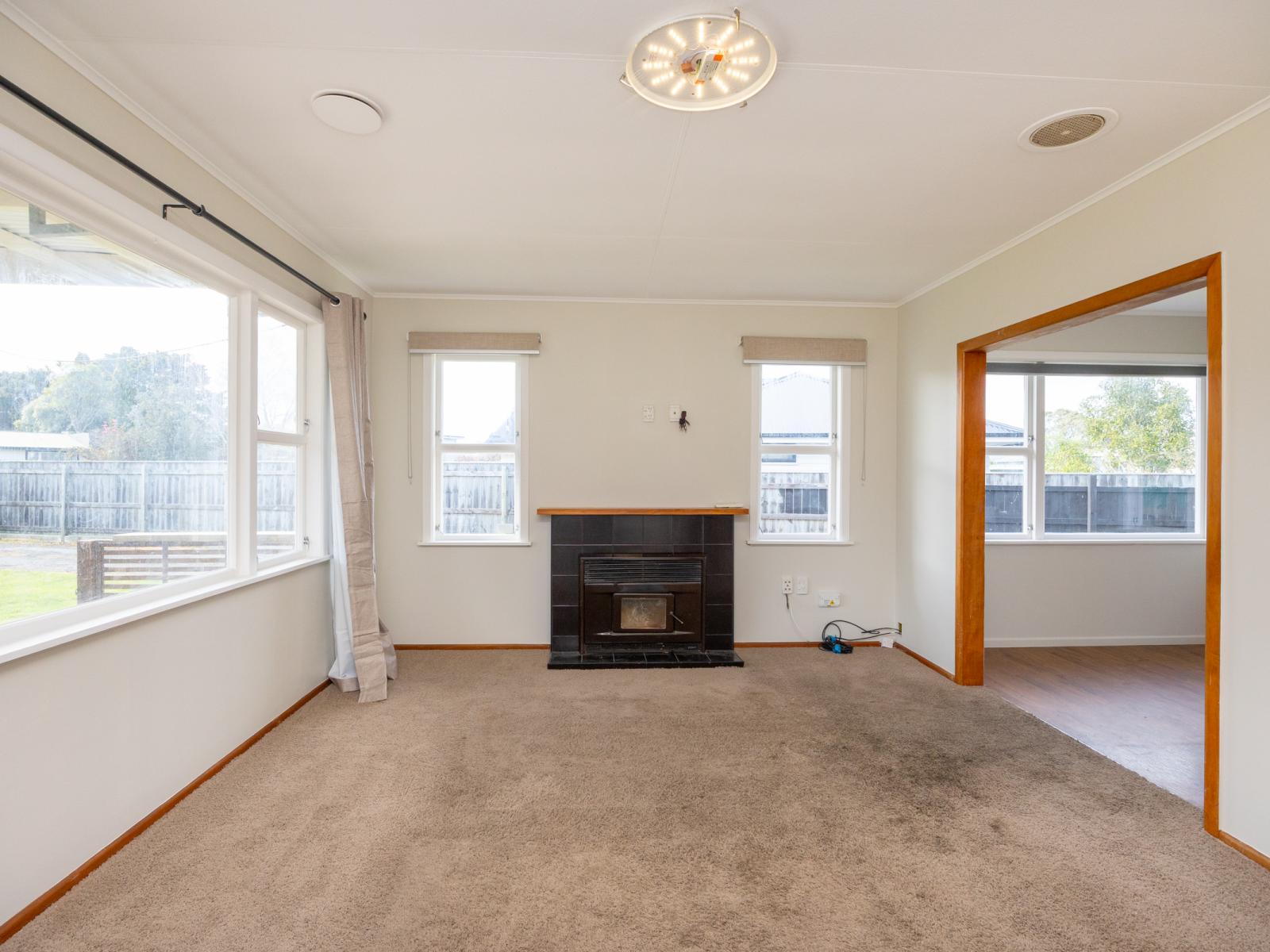 5 Reid Line West, Feilding