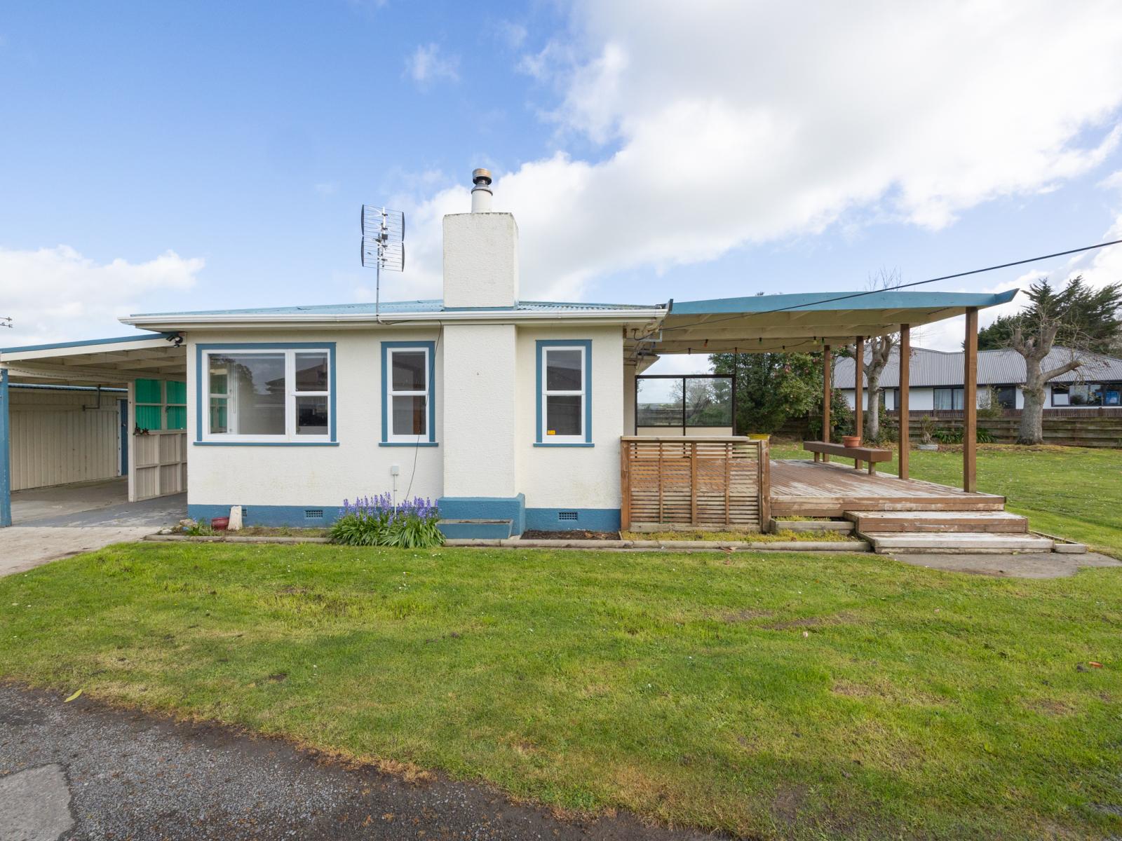 5 Reid Line West, Feilding