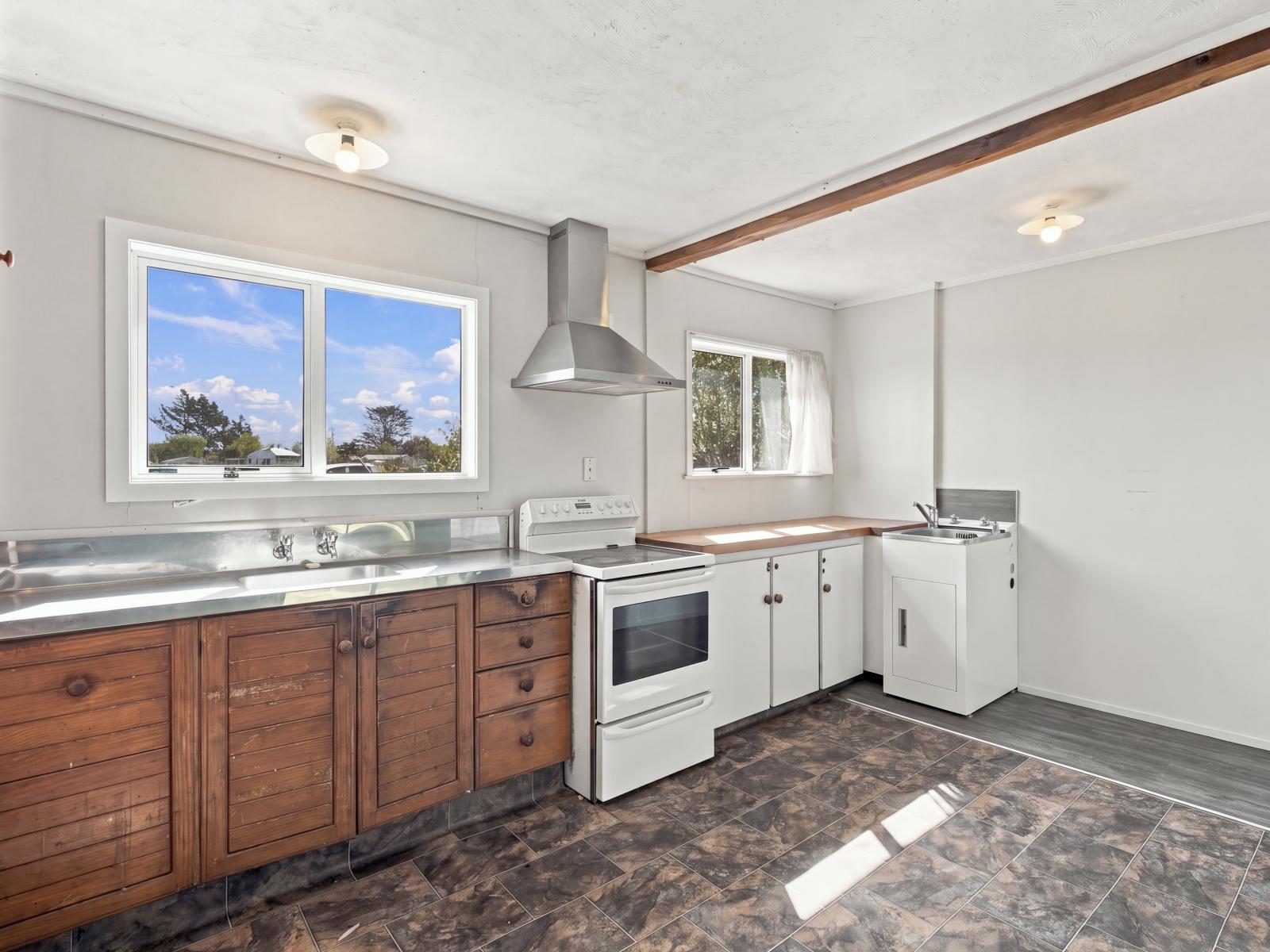 4 Main Street, Marton