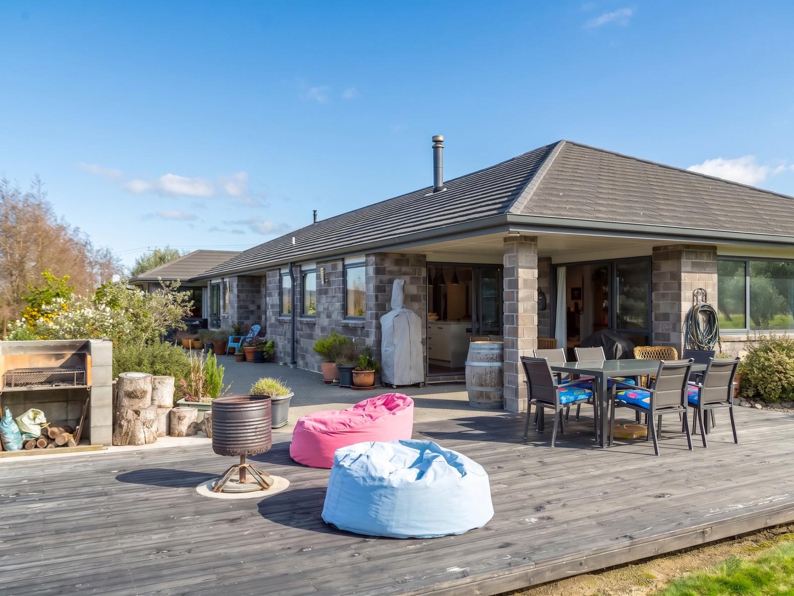 244 Dakins Road, East Taratahi