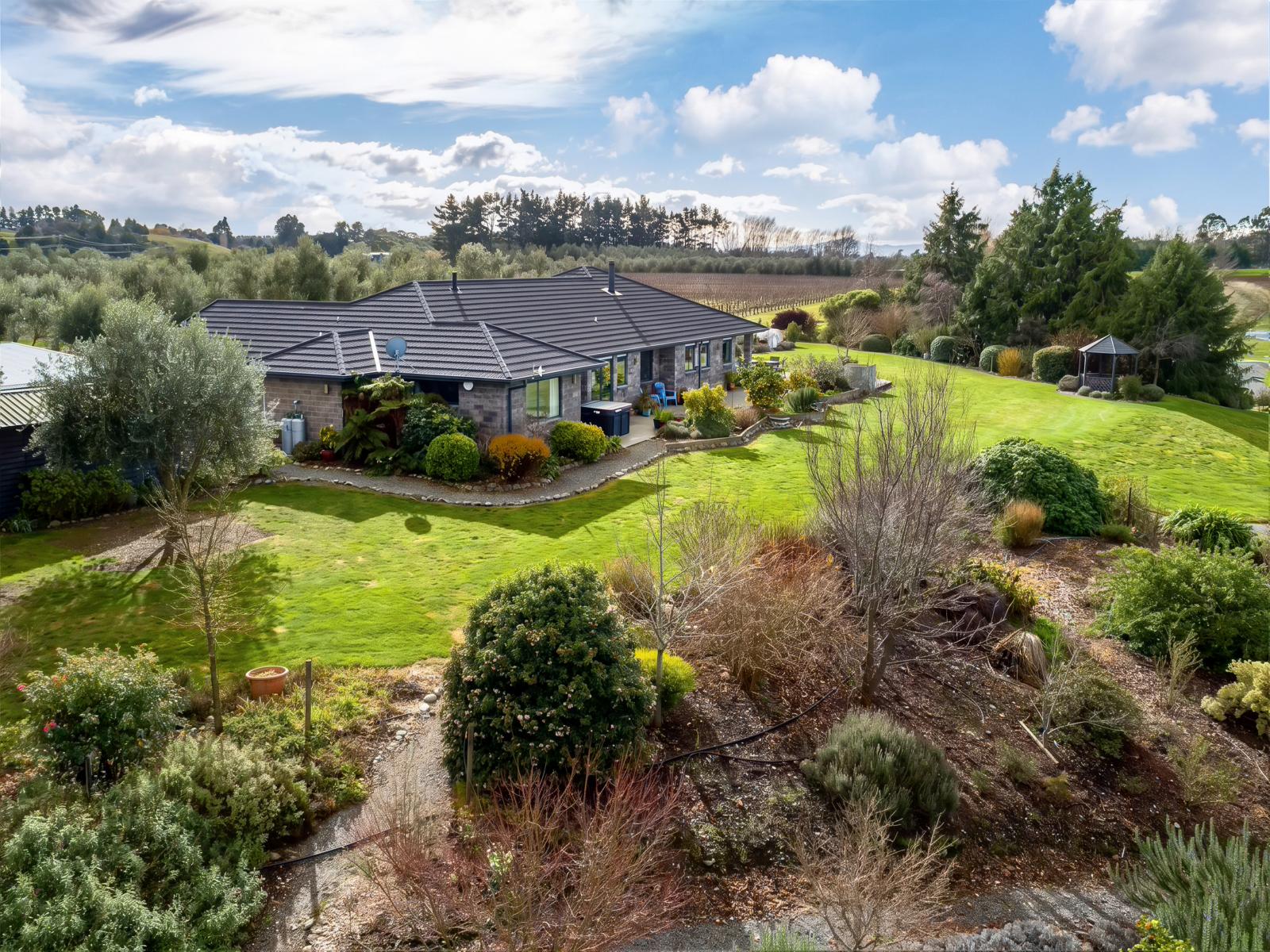 244 Dakins Road, East Taratahi