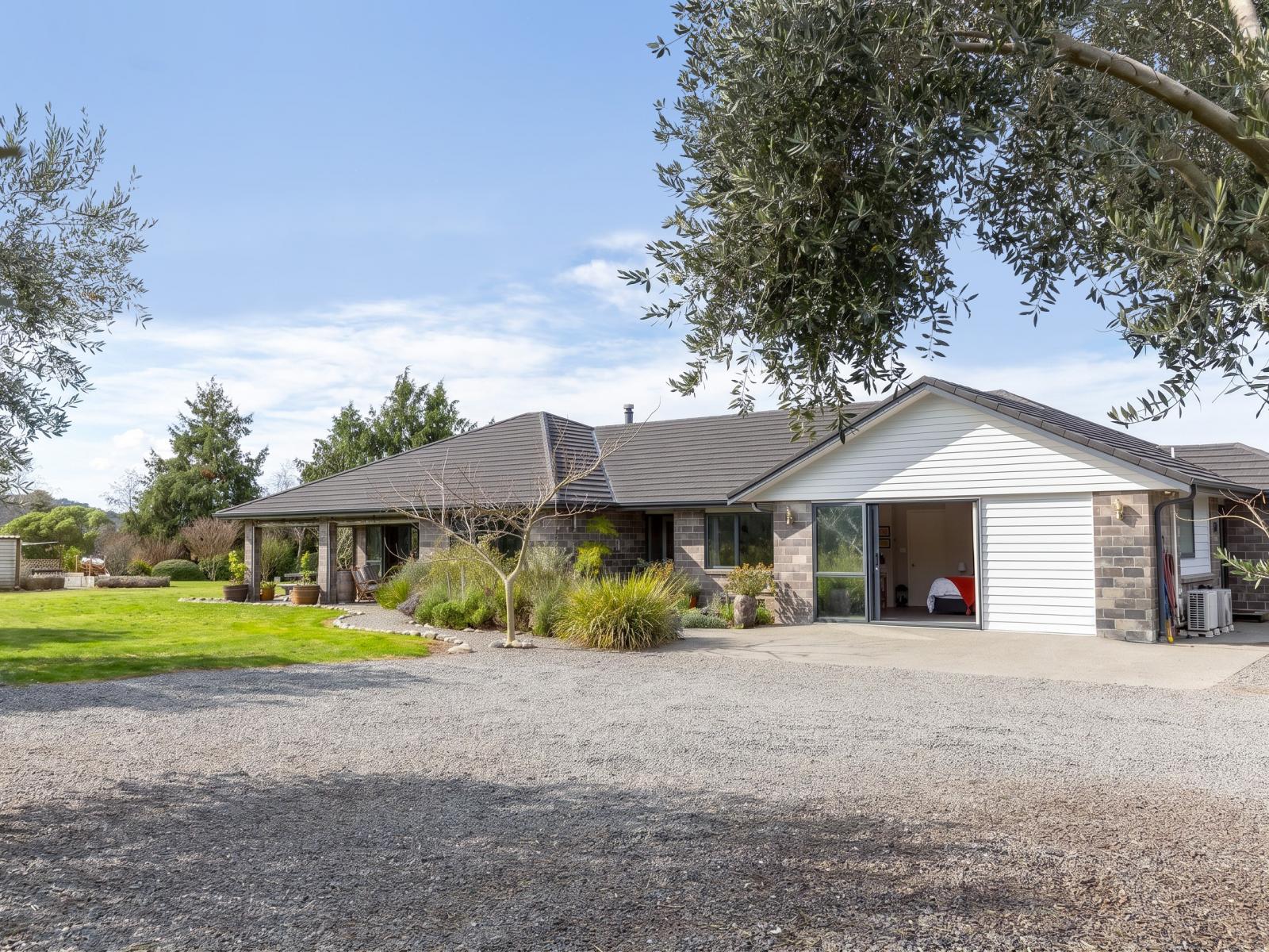 244 Dakins Road, East Taratahi
