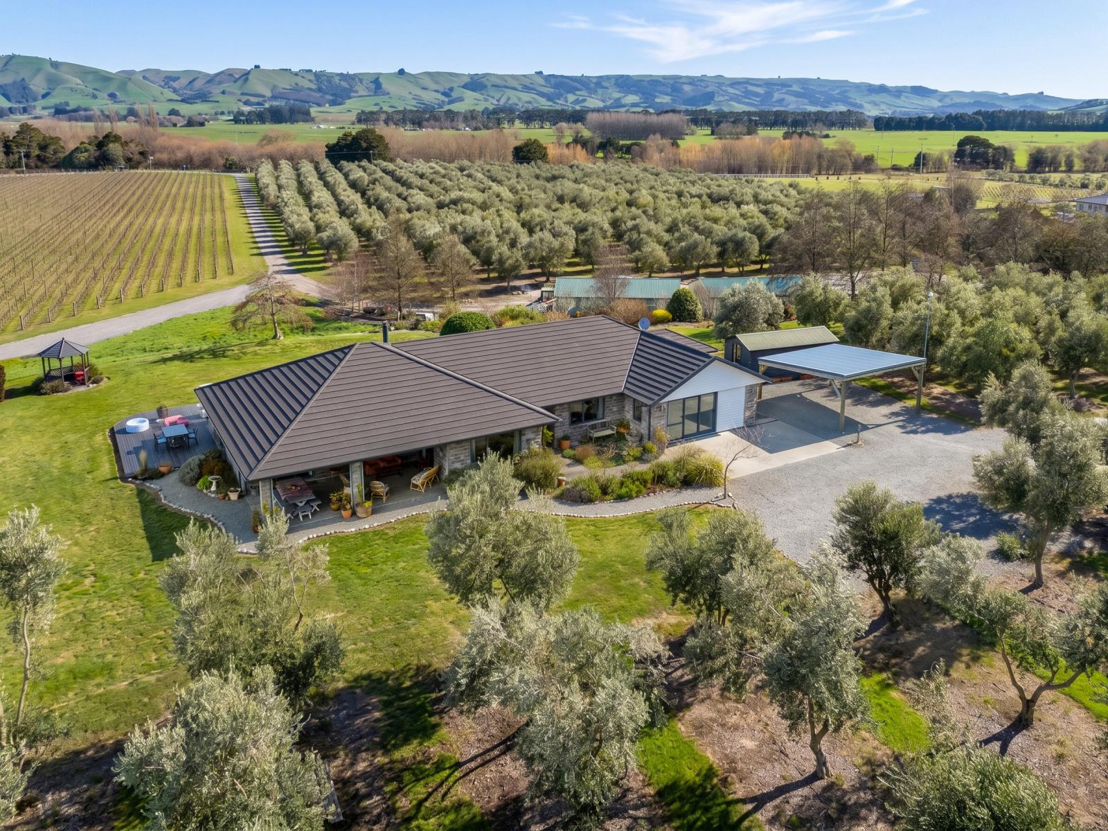 244 Dakins Road, East Taratahi