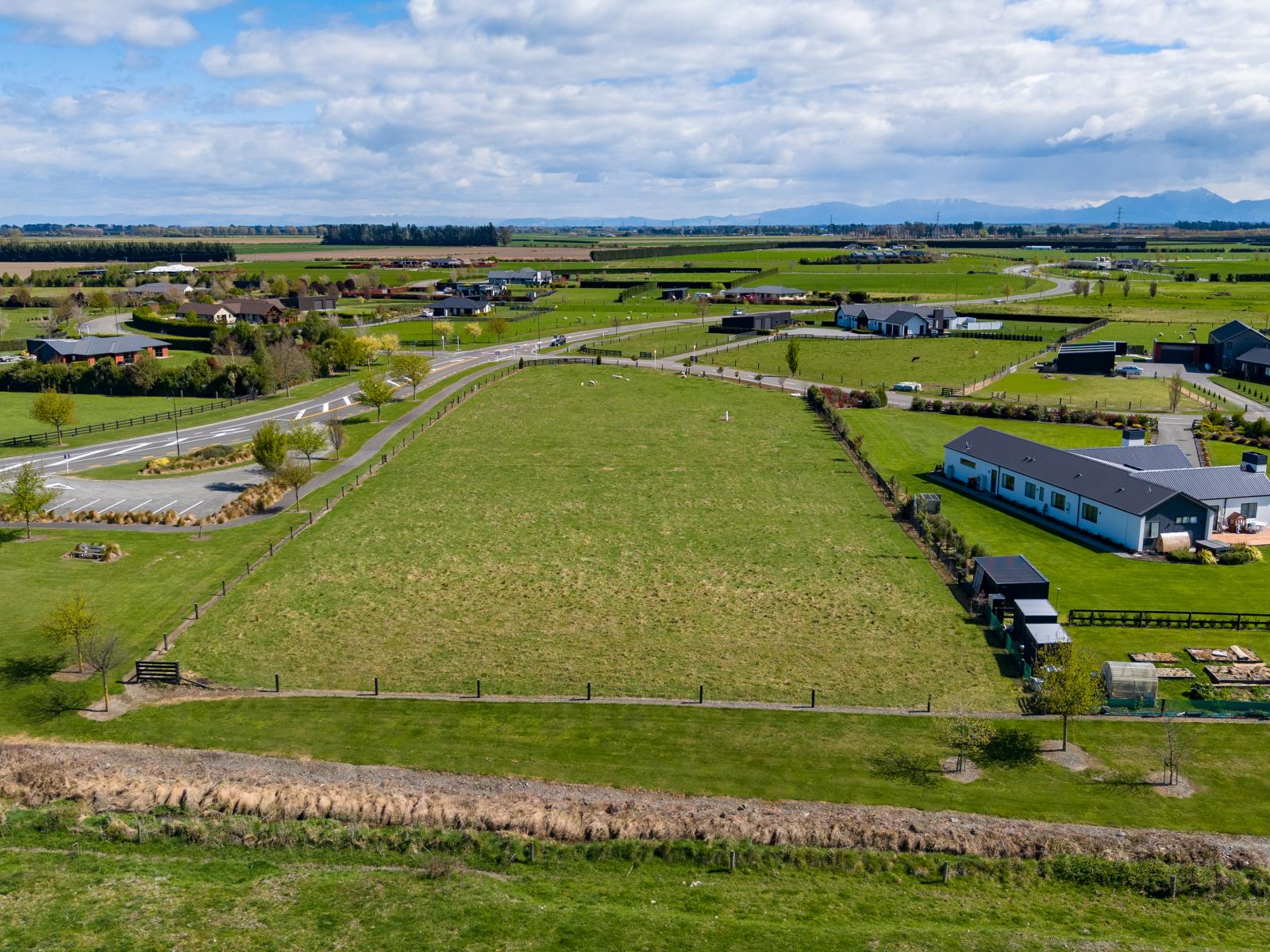 6 Farmstead Lane, Huntingdon