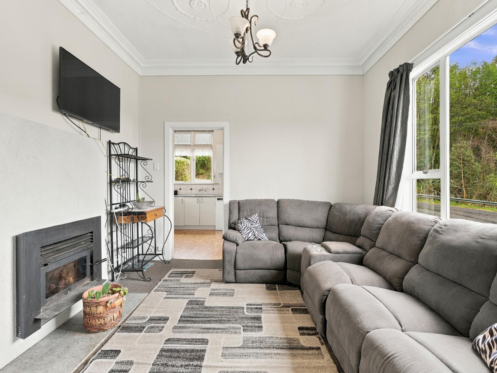 2 John Street, Abbotsford