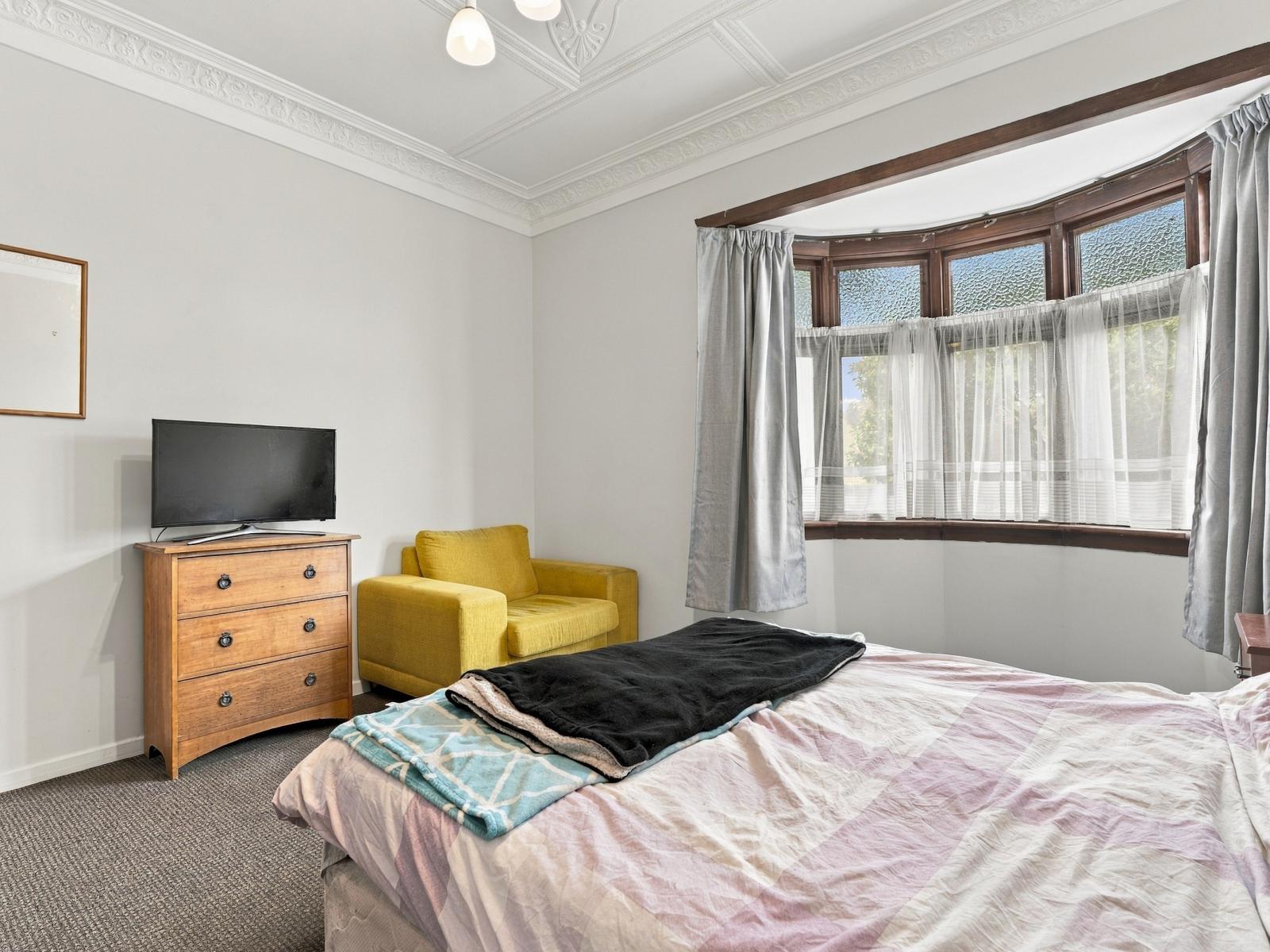 2 John Street, Abbotsford