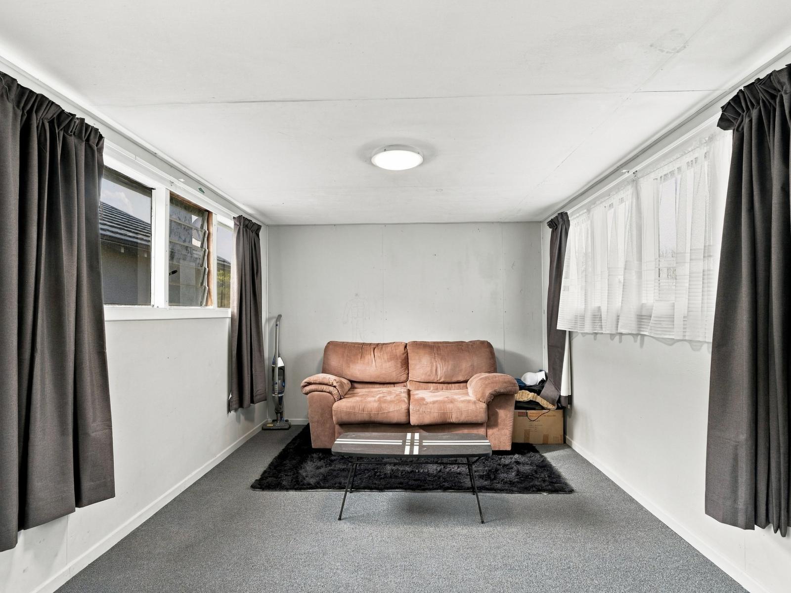 2 John Street, Abbotsford
