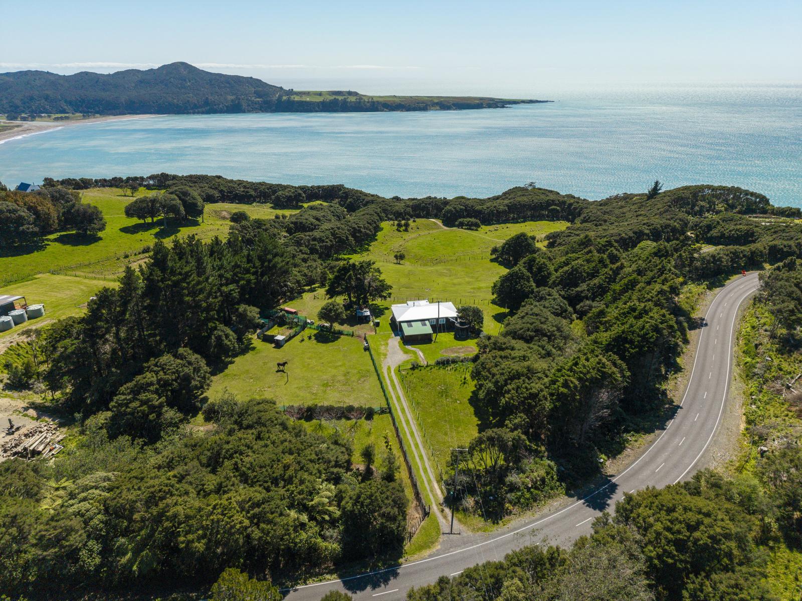 5114 Te Araroa Road, Hicks Bay