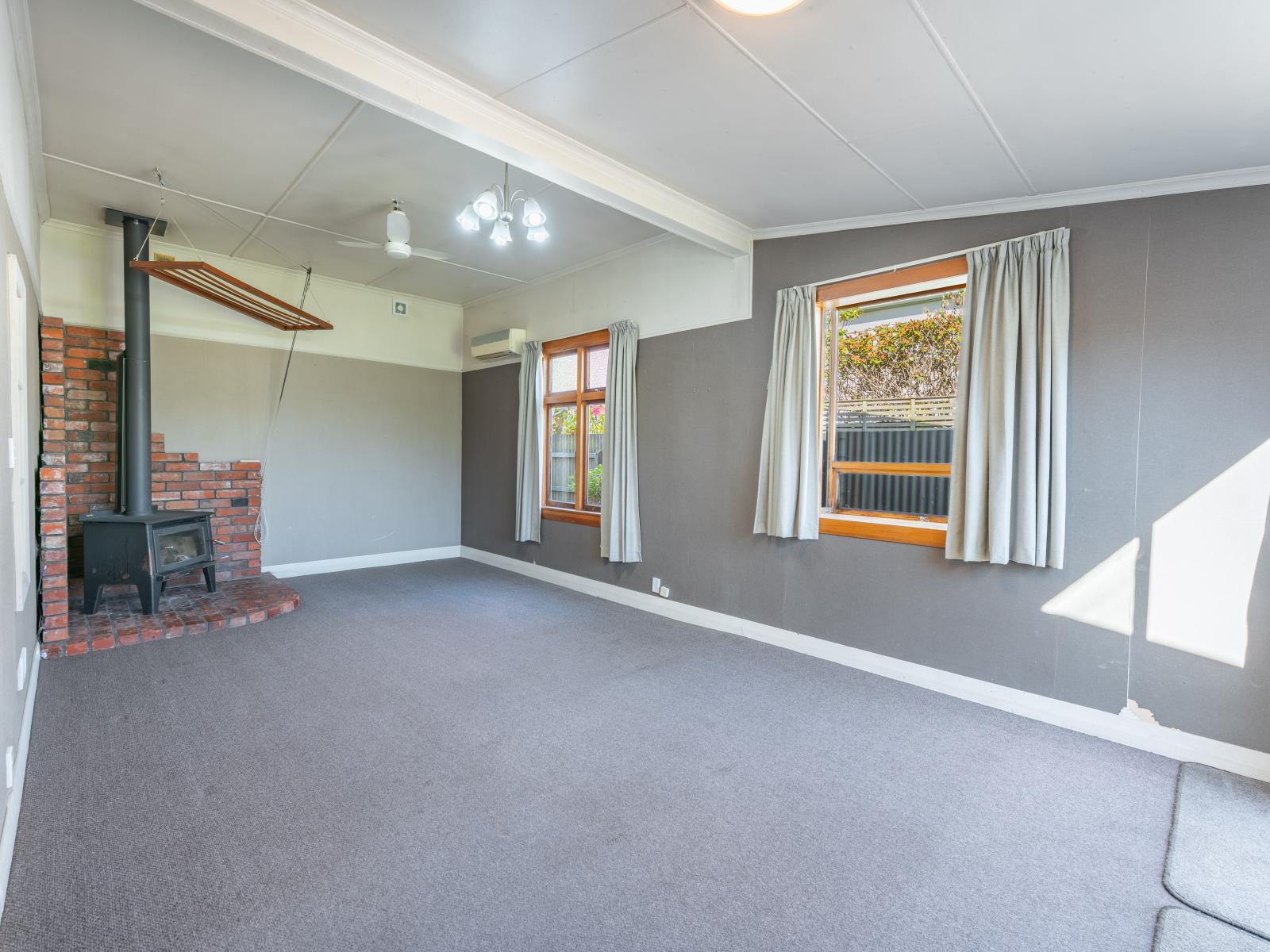 35 Raymond Street, West End