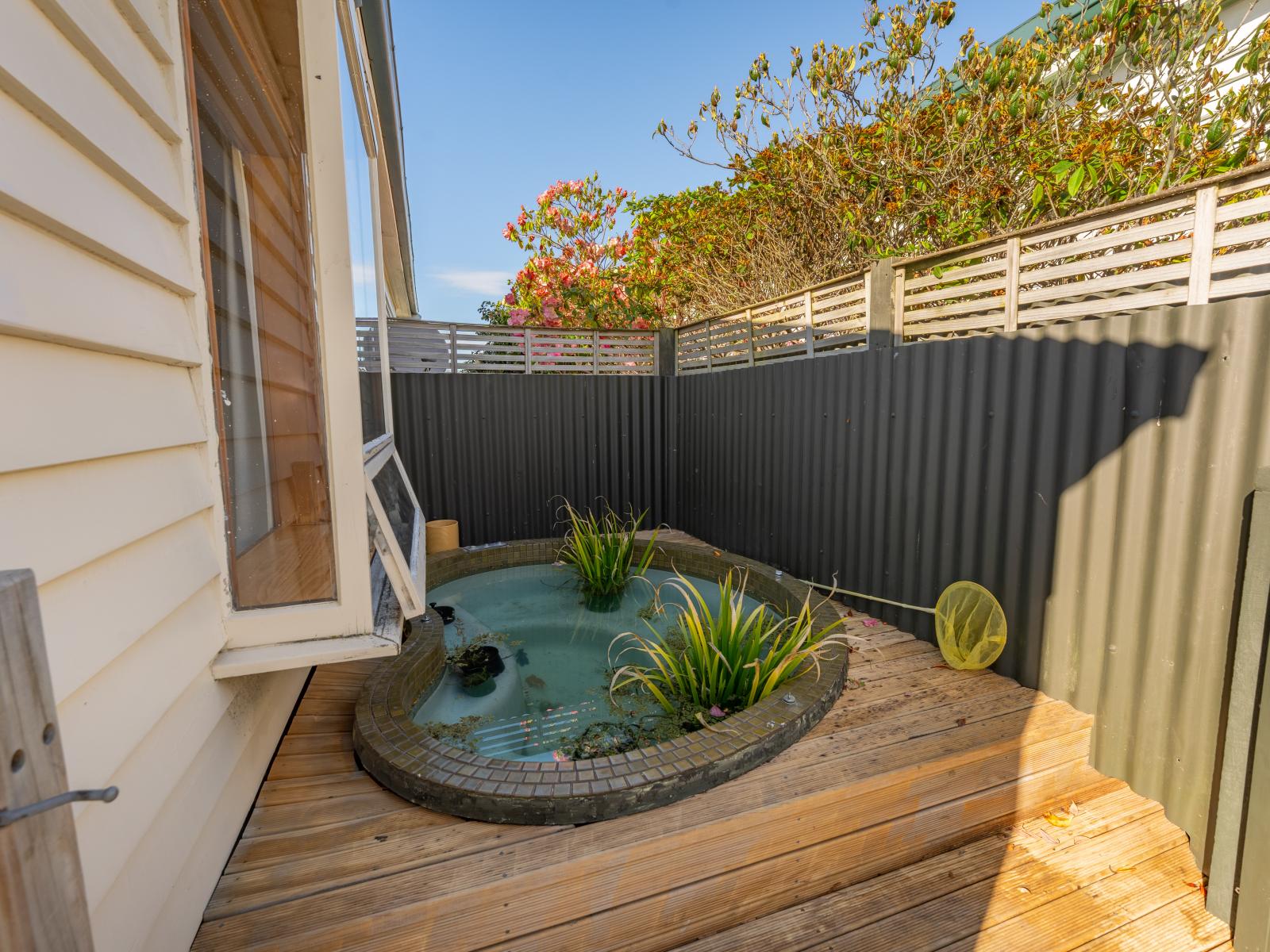 35 Raymond Street, West End