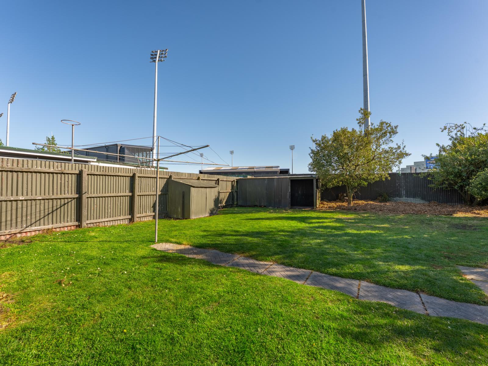 35 Raymond Street, West End
