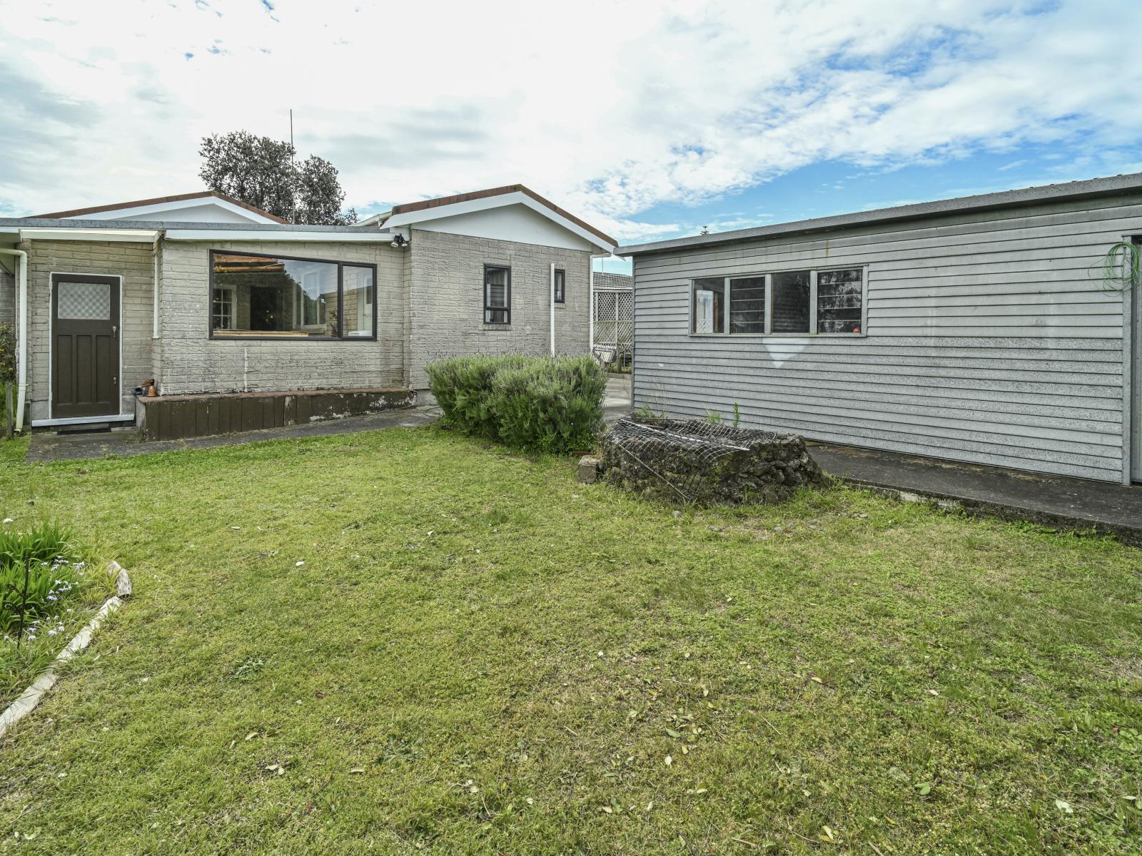 9 East Road, Haumoana