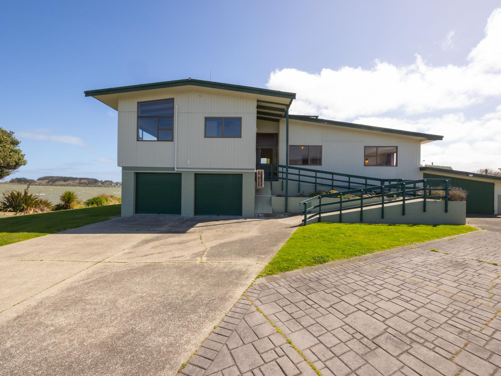 1 Hartley Street, Foxton Beach