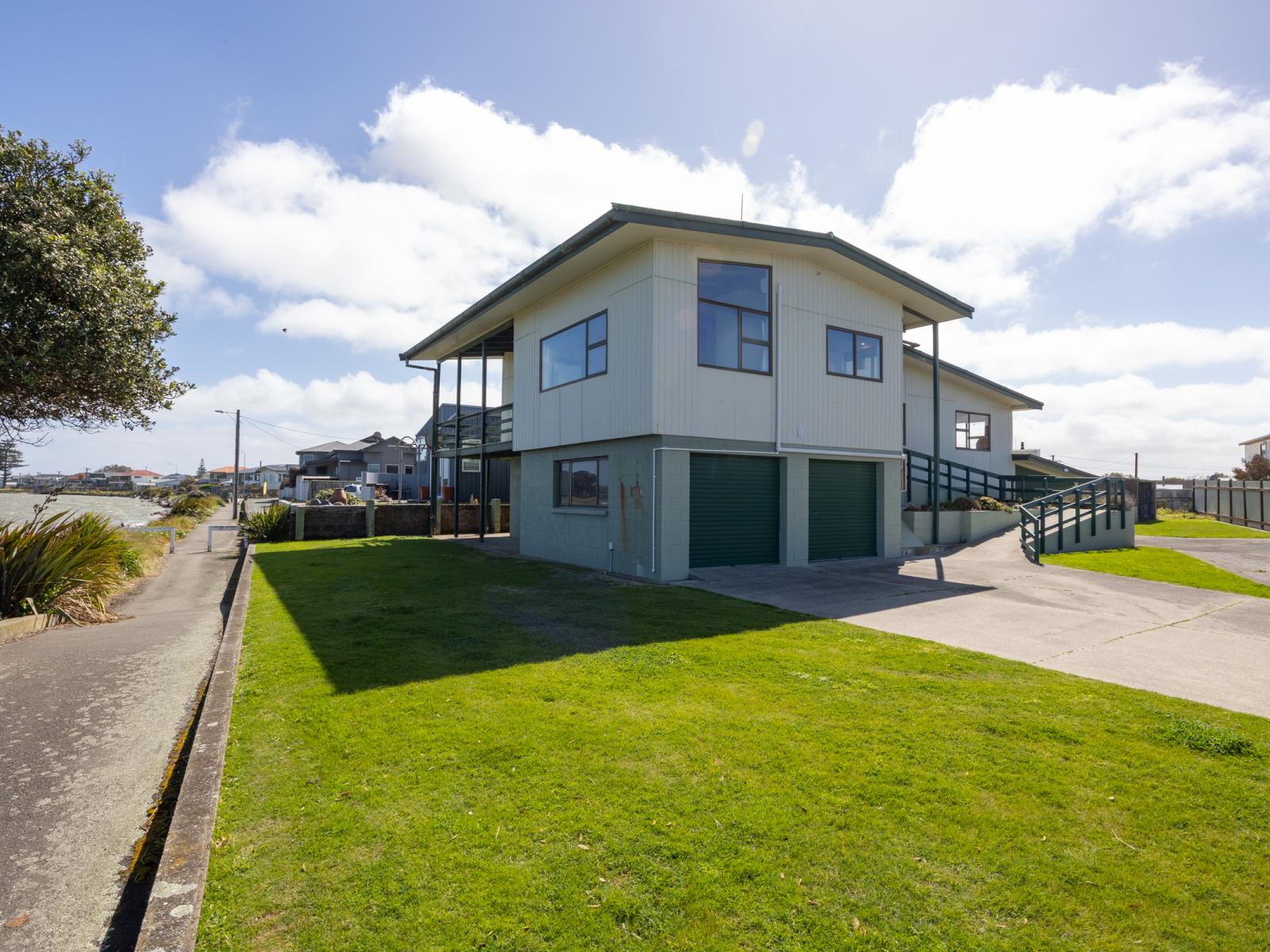 1 Hartley Street, Foxton Beach