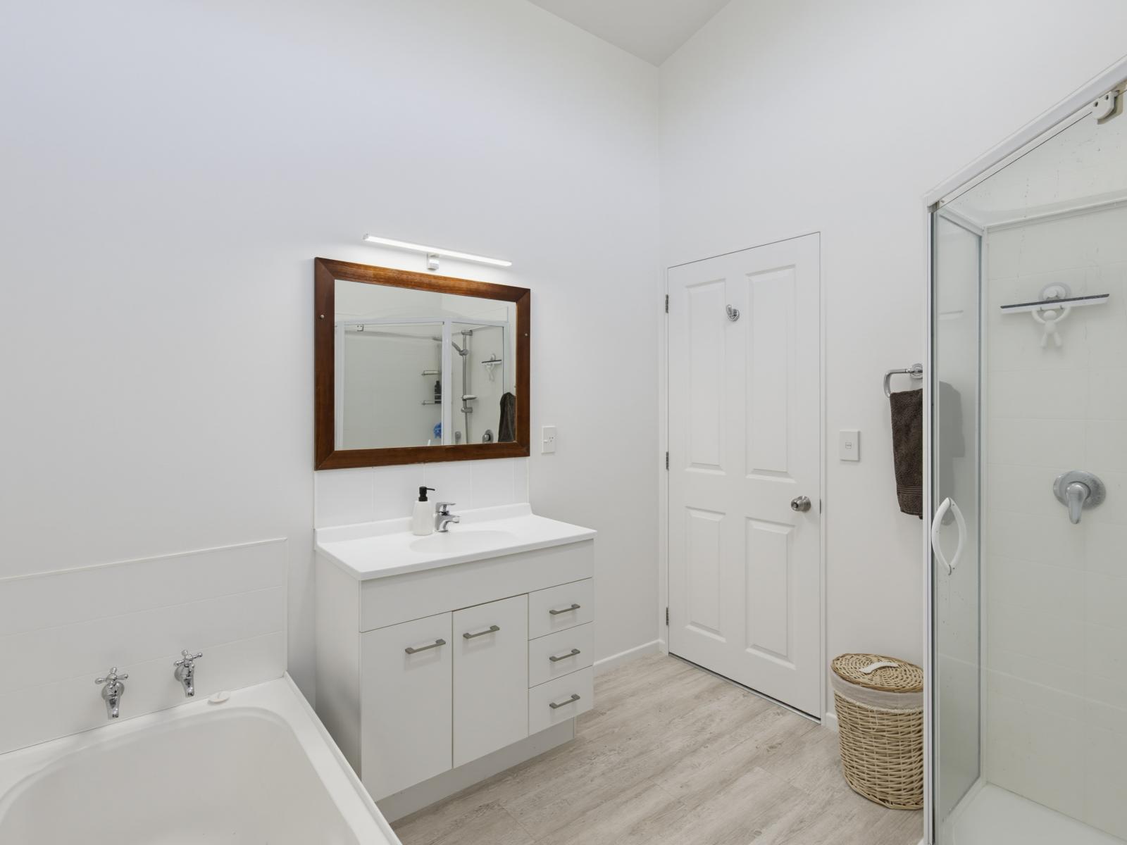 10 Sams Way, Raumati South