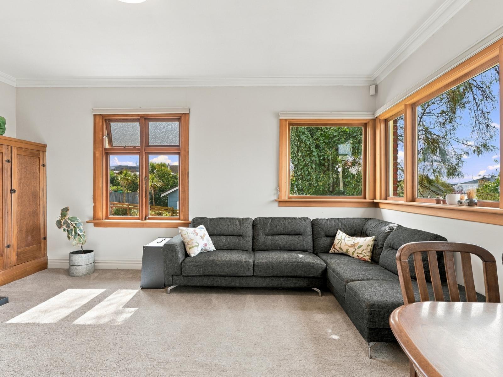 55 English Avenue, Mornington