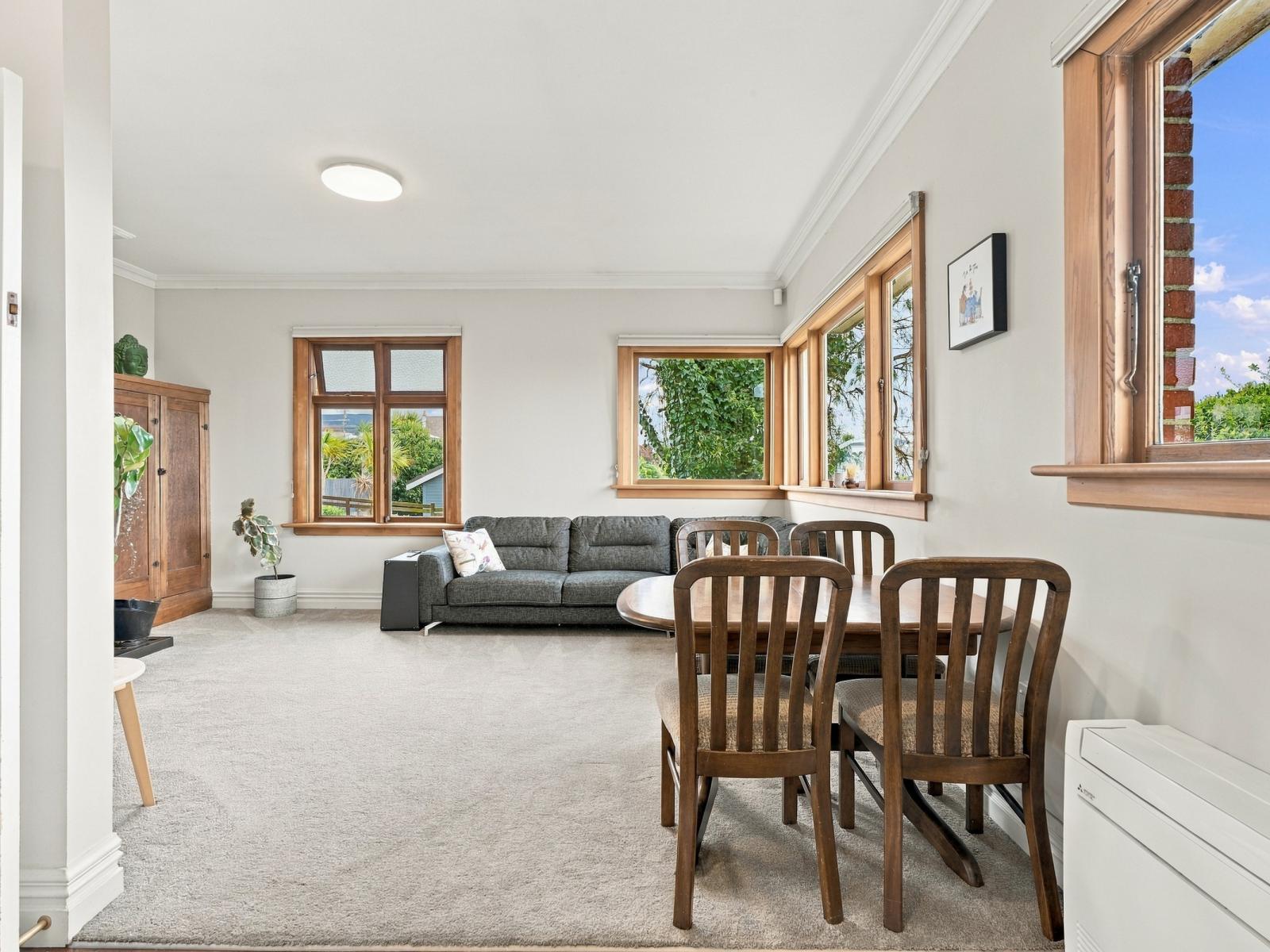 55 English Avenue, Mornington