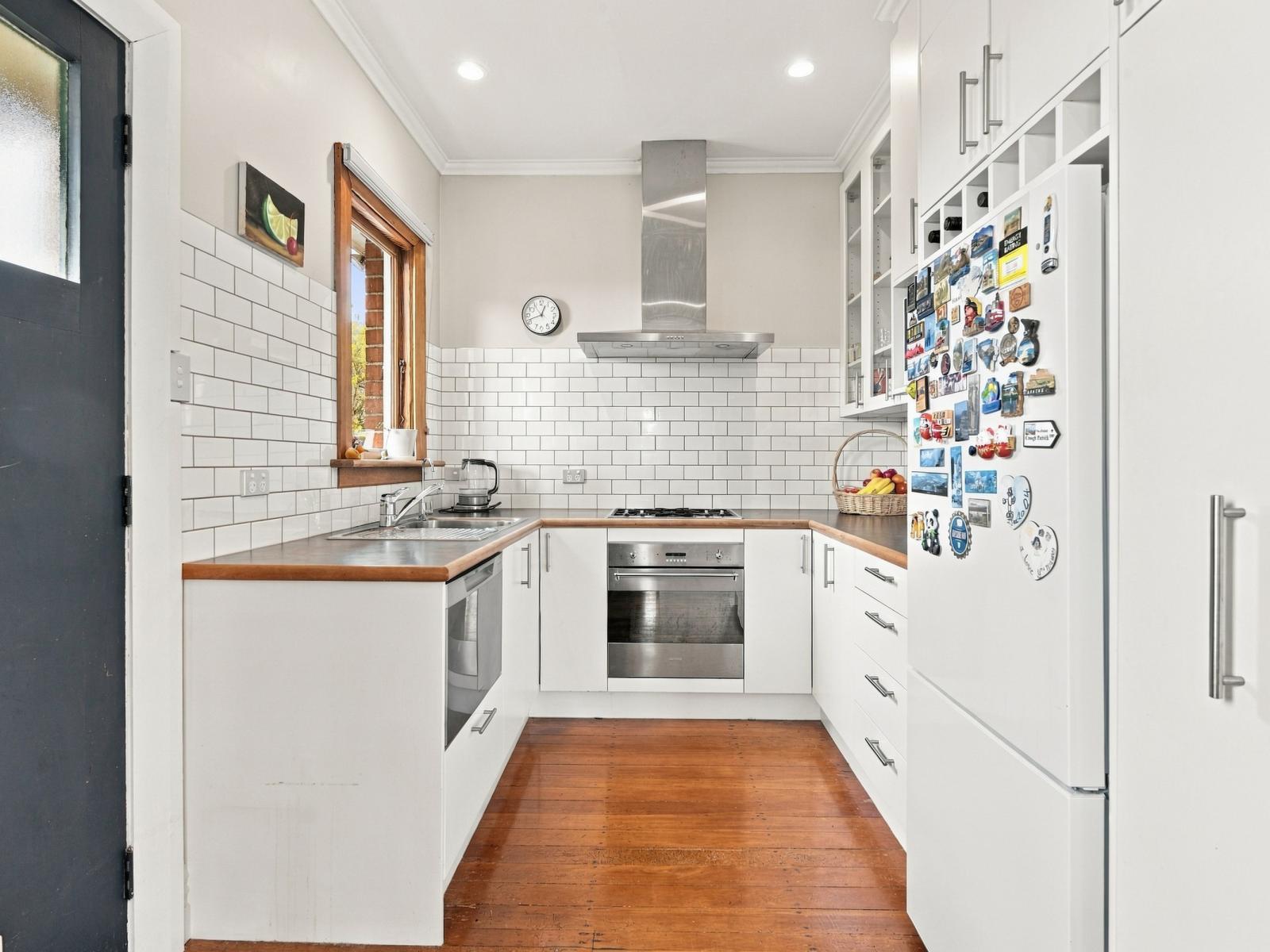 55 English Avenue, Mornington