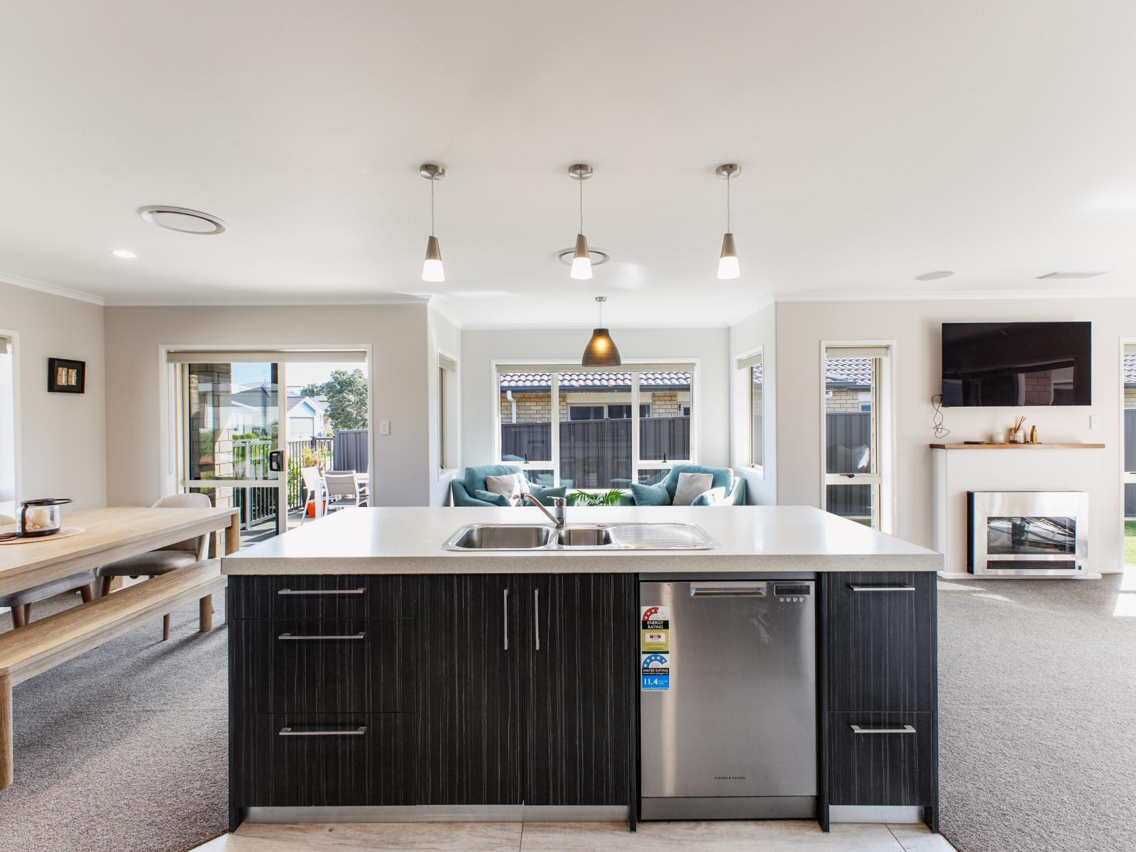 12 Omega Place, Coastlands