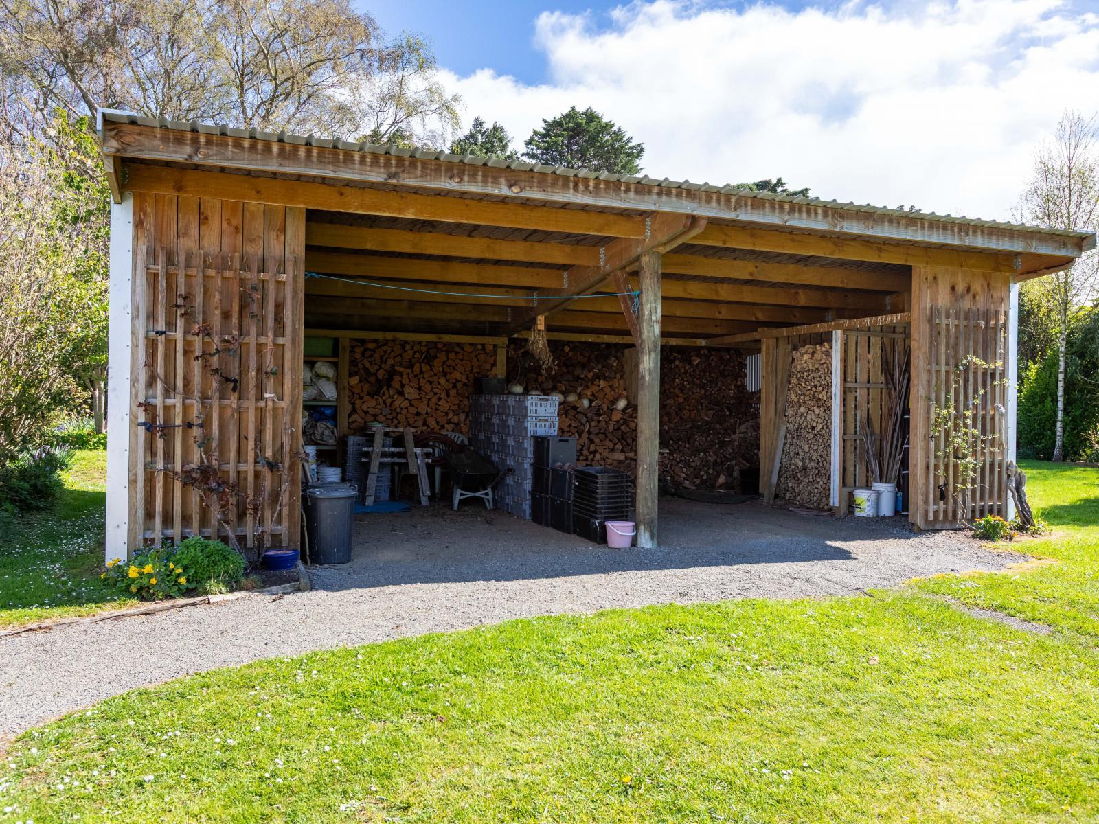 524 Top Grass Road, Dannevirke