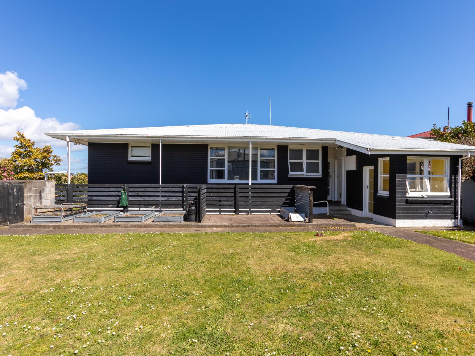 18 Chamberlain Street, Dannevirke