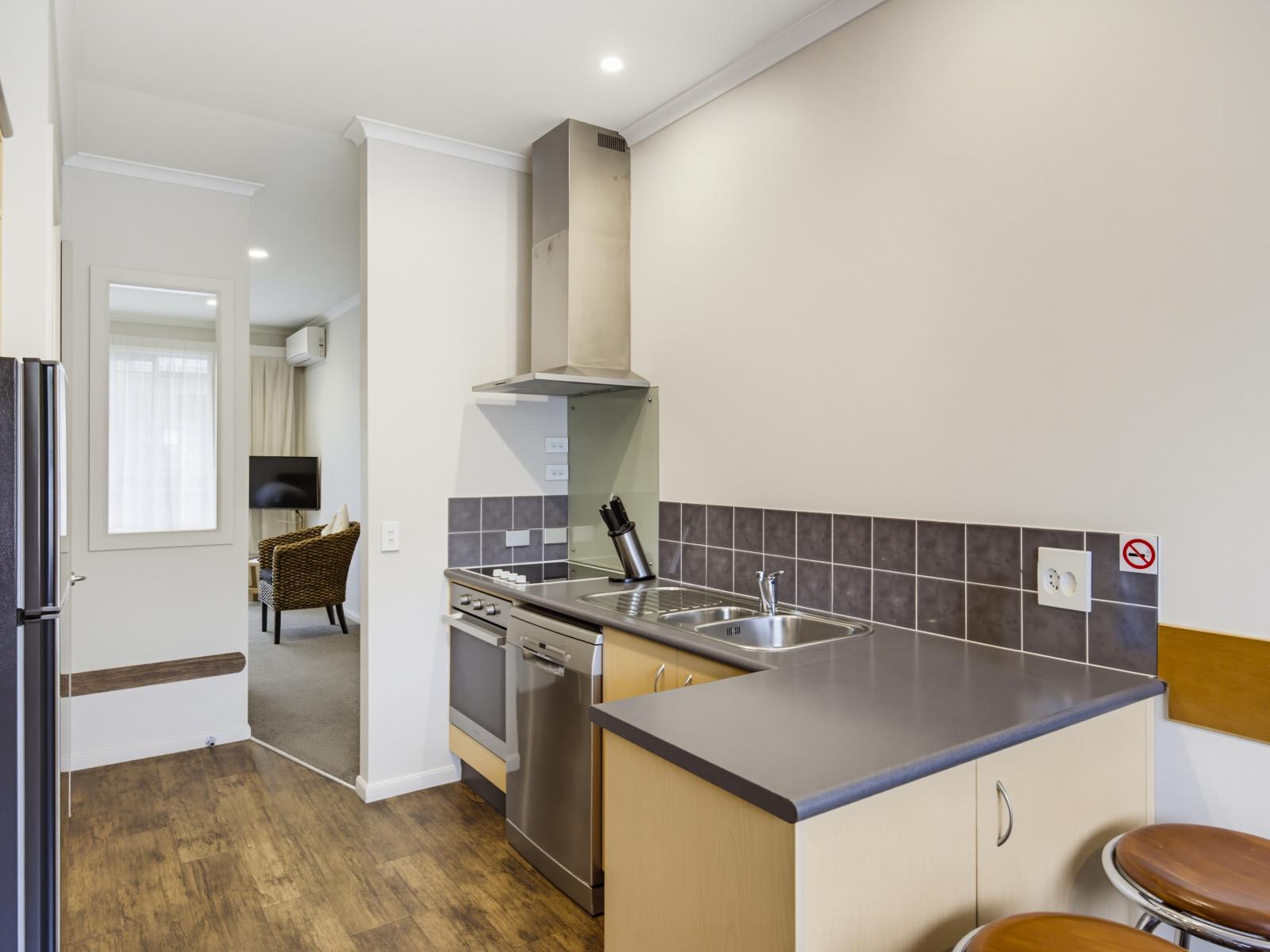 Unit 4, 4-8 Matatua Road, Raumati Beach