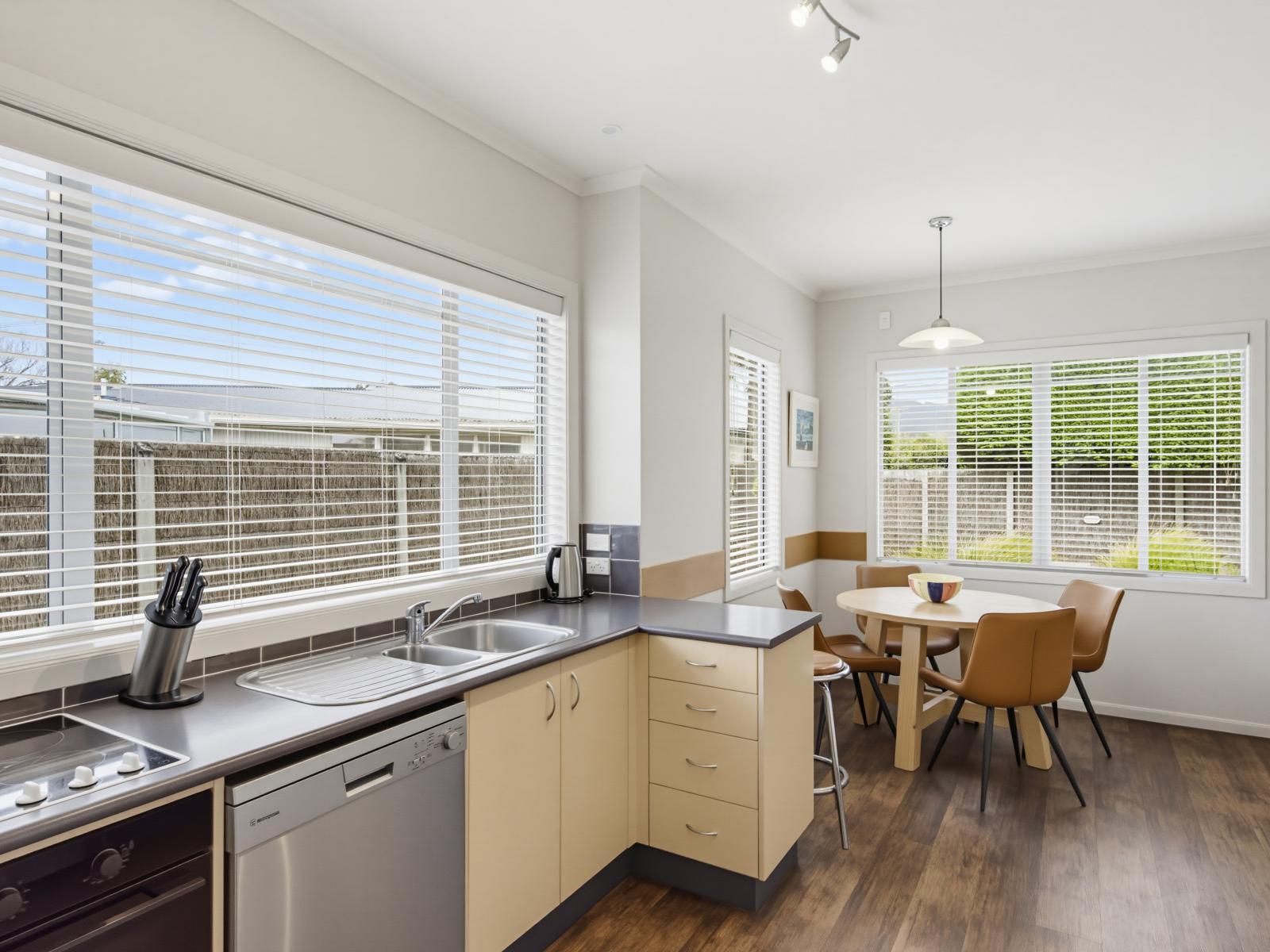 Unit 4, 4-8 Matatua Road, Raumati Beach