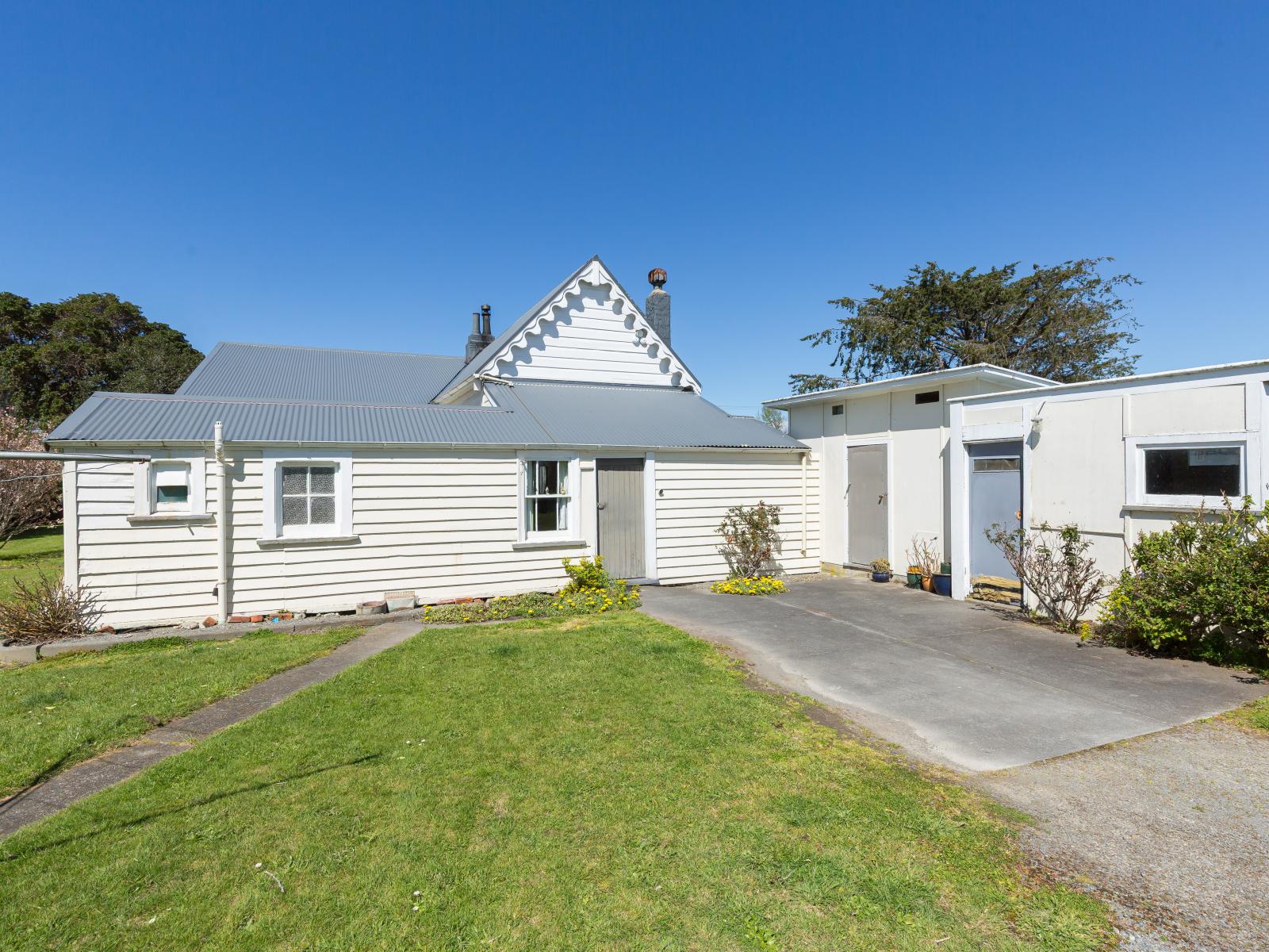 3363 State Highway 2, Carterton