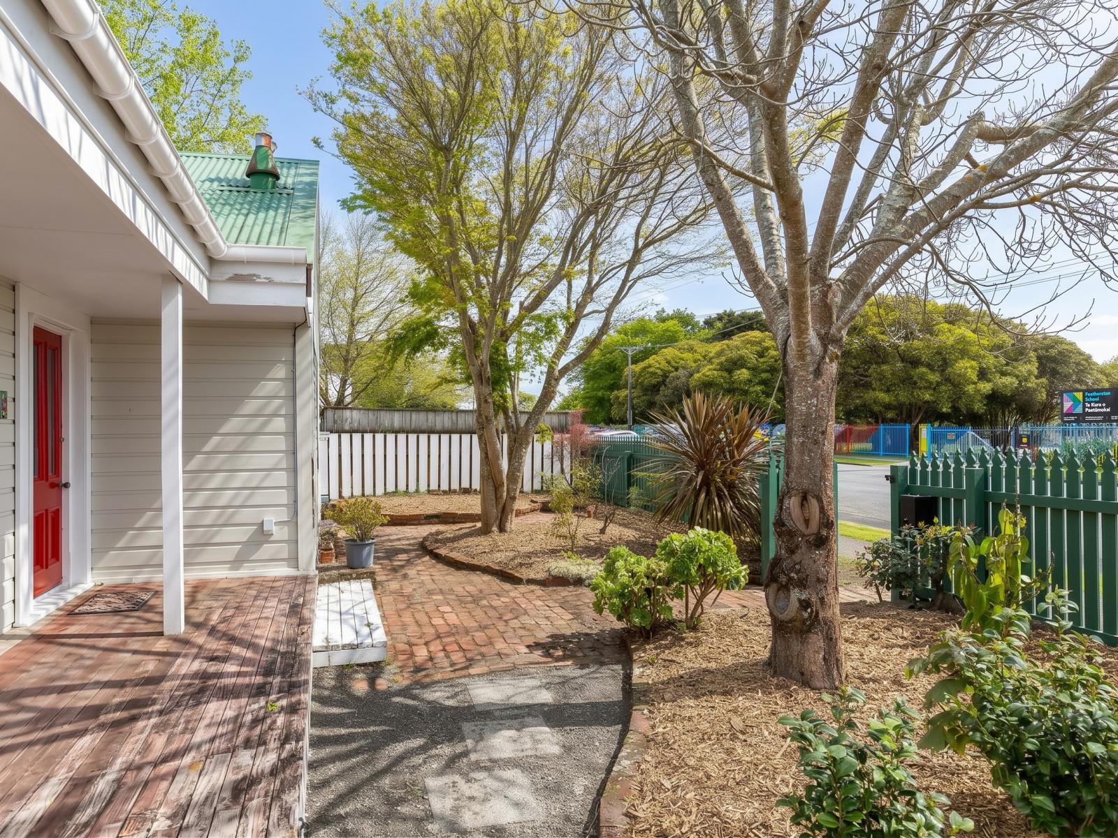 12 Lyon Street, Featherston