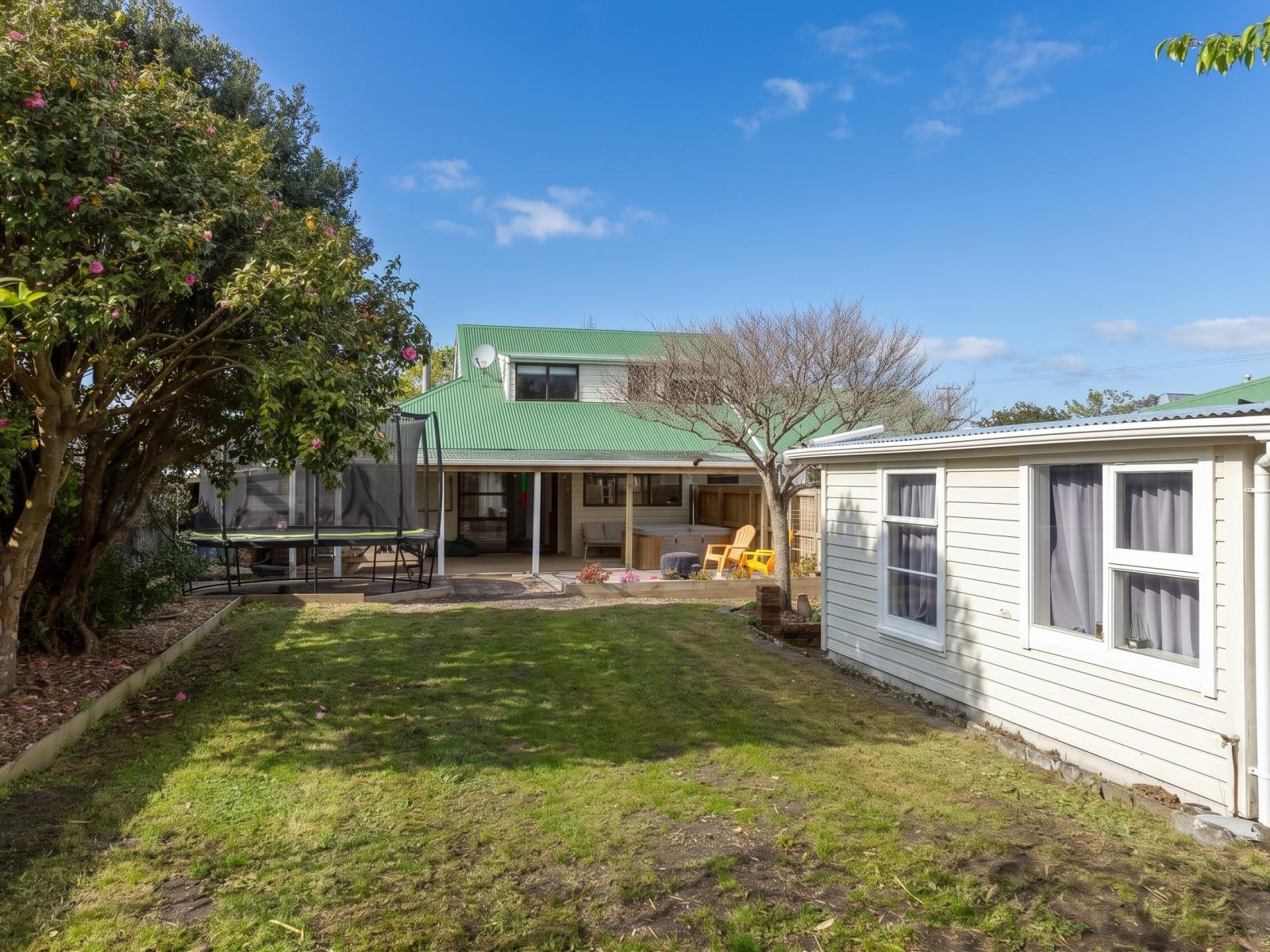 12 Lyon Street, Featherston