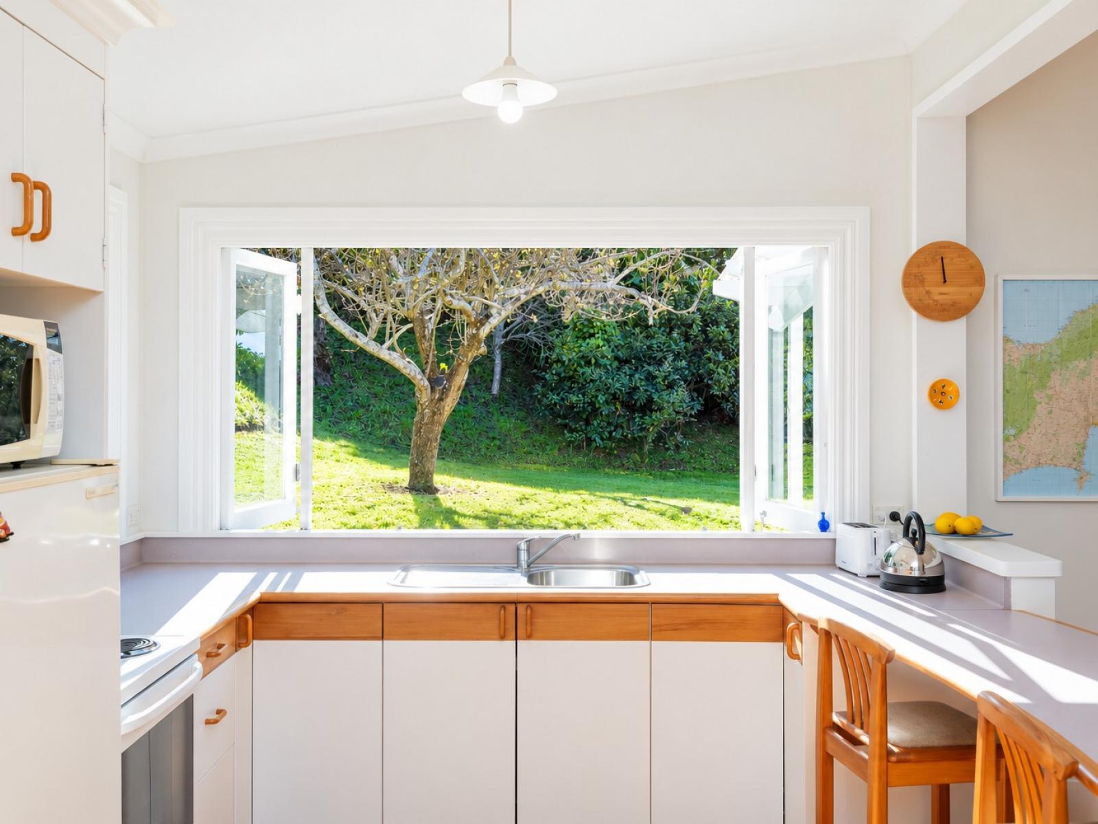 165 Beach Road, Tokomaru Bay