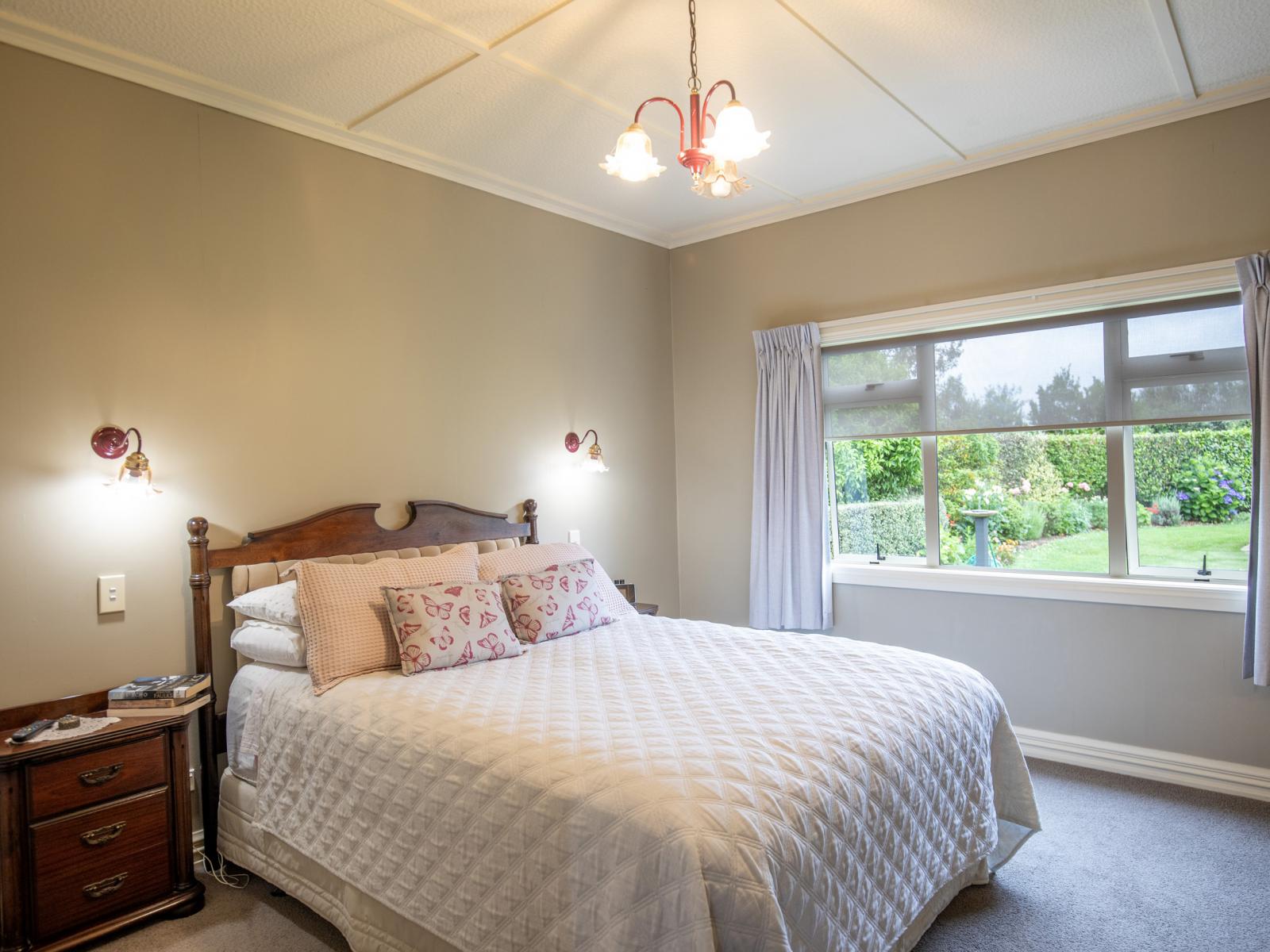 3257 State Highway 23, Raglan