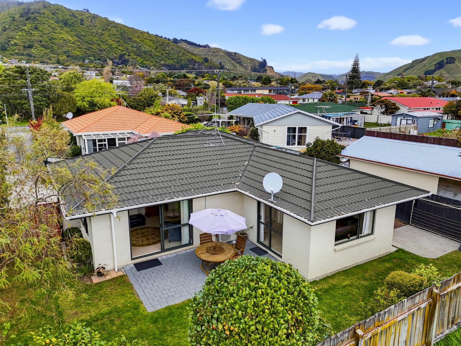 52A Parata Street, Waikanae