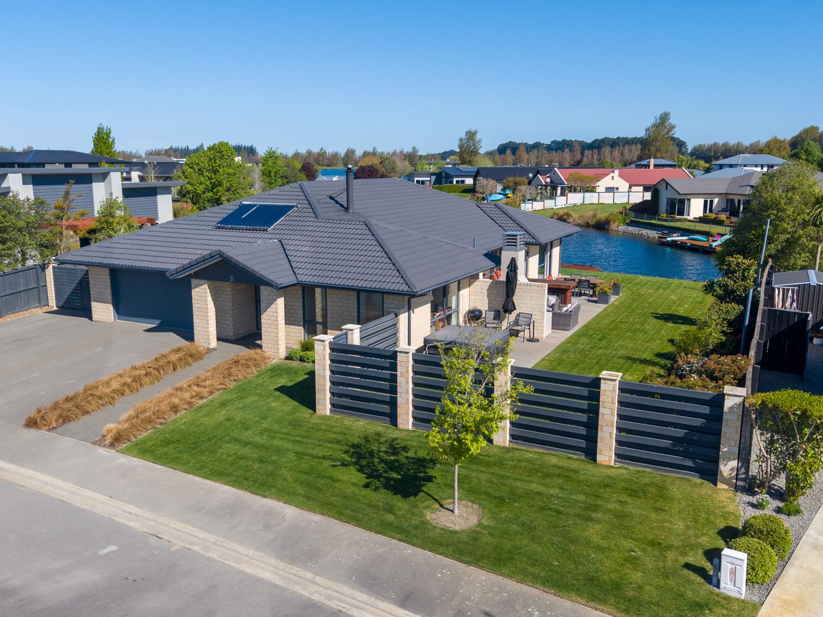 11 Torbay Avenue, Huntingdon